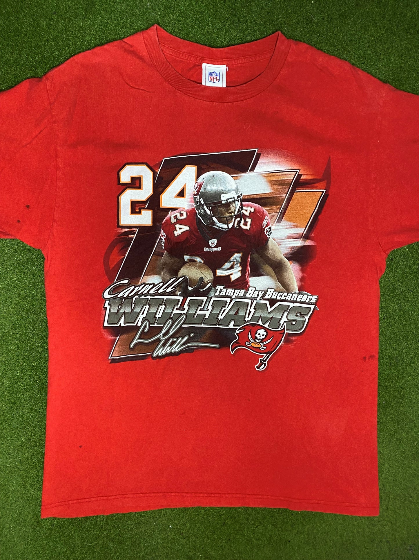 00s Tampa Bay Buccaneers - Cadillac Williams - Vintage NFL Player T-Shirt (Large) - Gametime Vintage