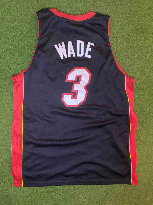 2004-2015 Miami Heat - Dwayne Wade #3 - Stitched - Vintage NBA Jersey (XL) - Gametime Vintage