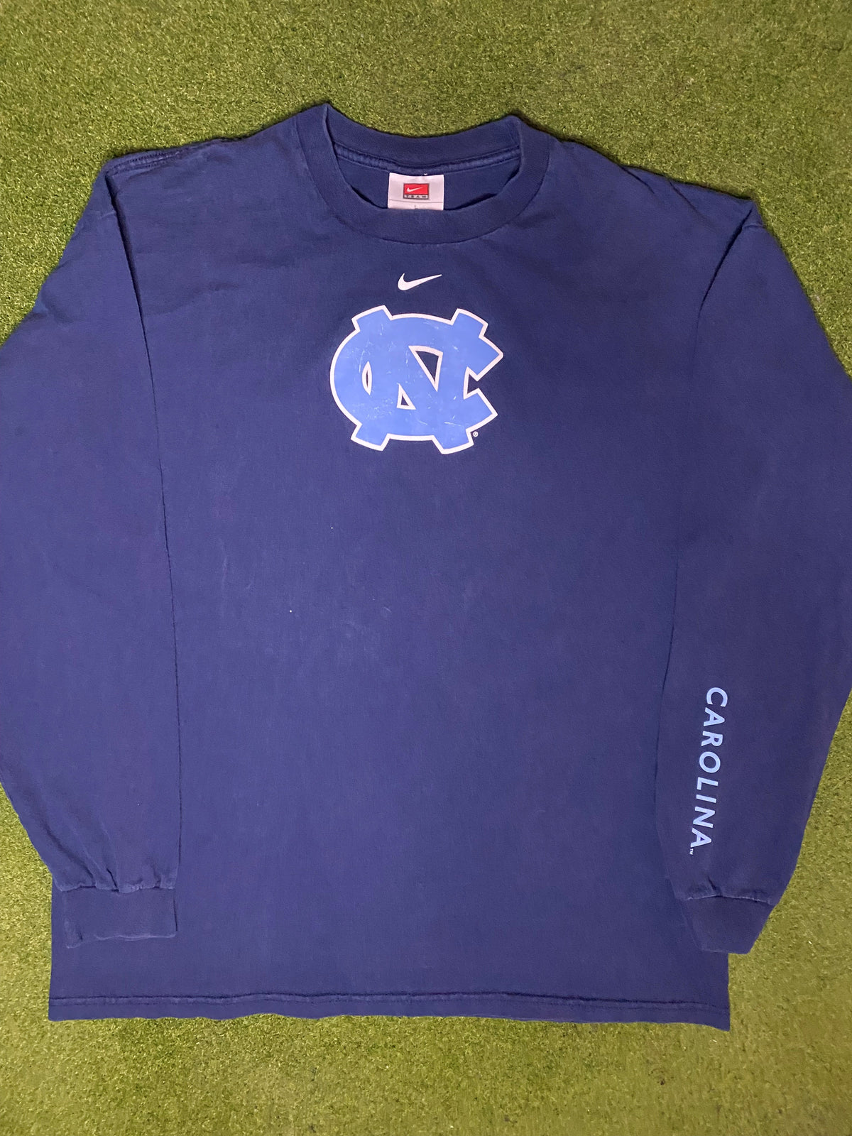 00s North Carolina Tar Heels - Vintage College Long Sleeve (Large) - Gametime Vintage
