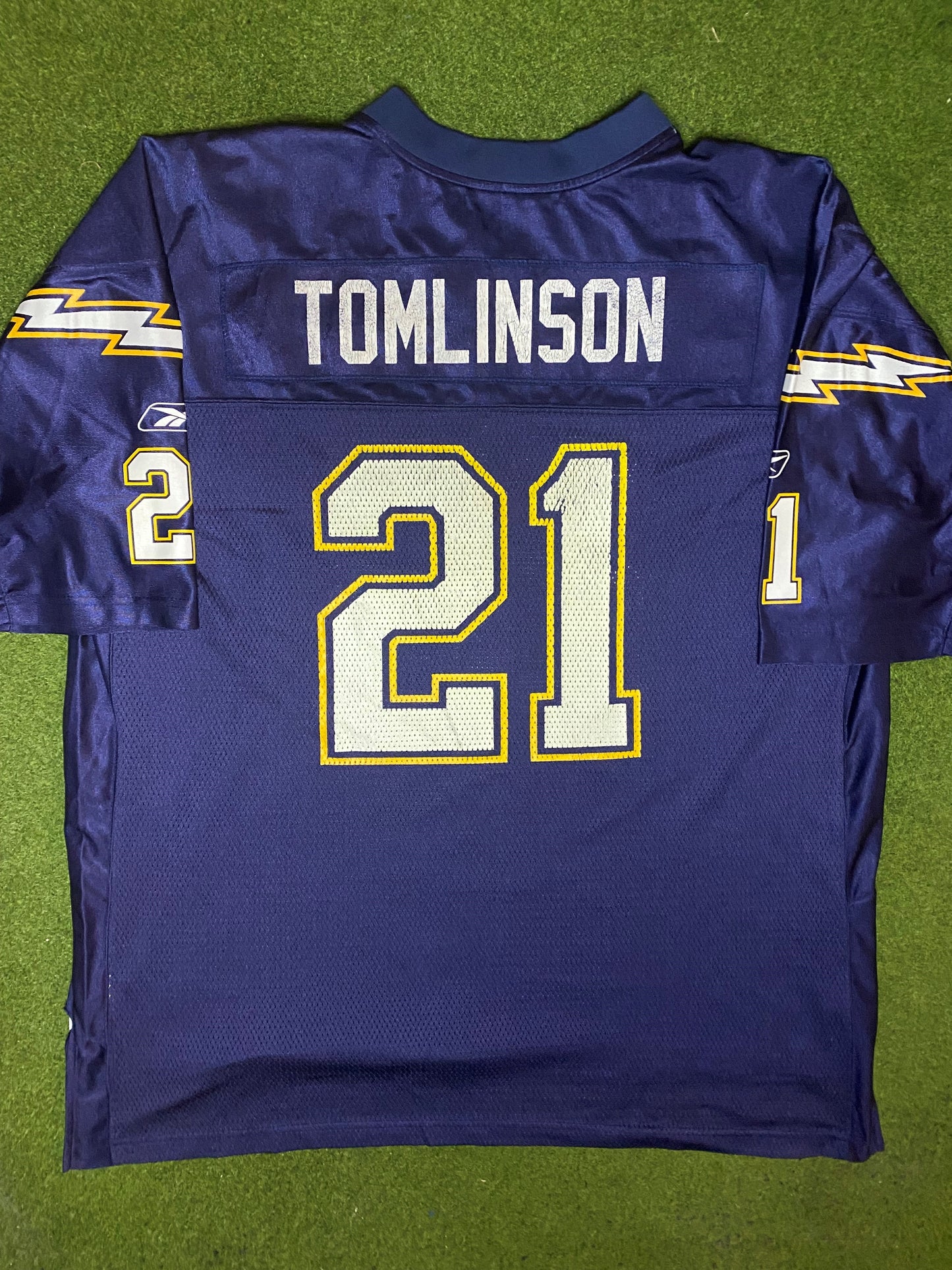 00s San Diego Chargers - LaDainian Tomlinson #21 - Reebok - Vintage NFL Jersey (2XL) - Gametime Vintage
