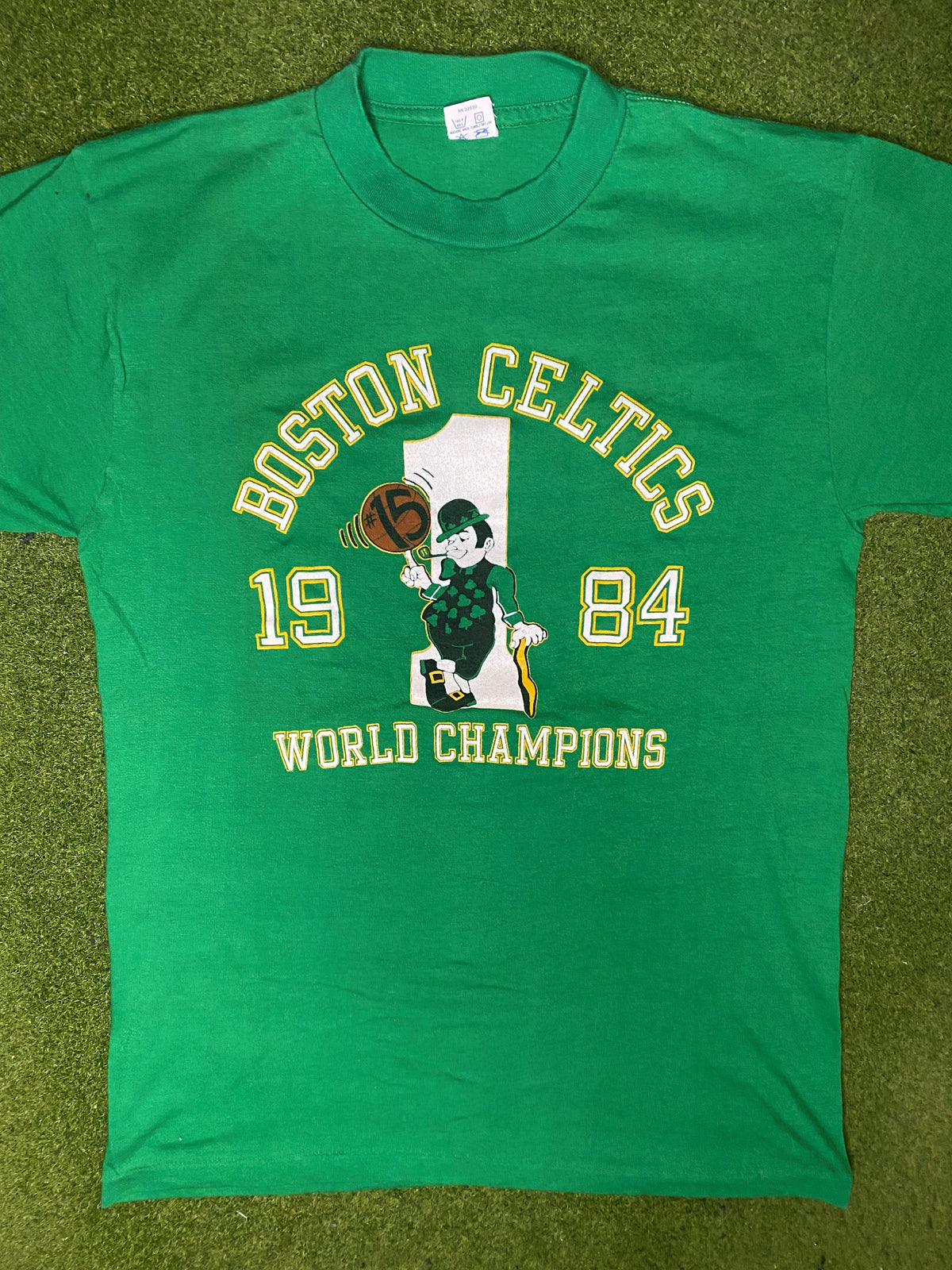 1984 Boston Celtics - World Champions - Vintage NBA T Shirt (Large) - Gametime Vintage