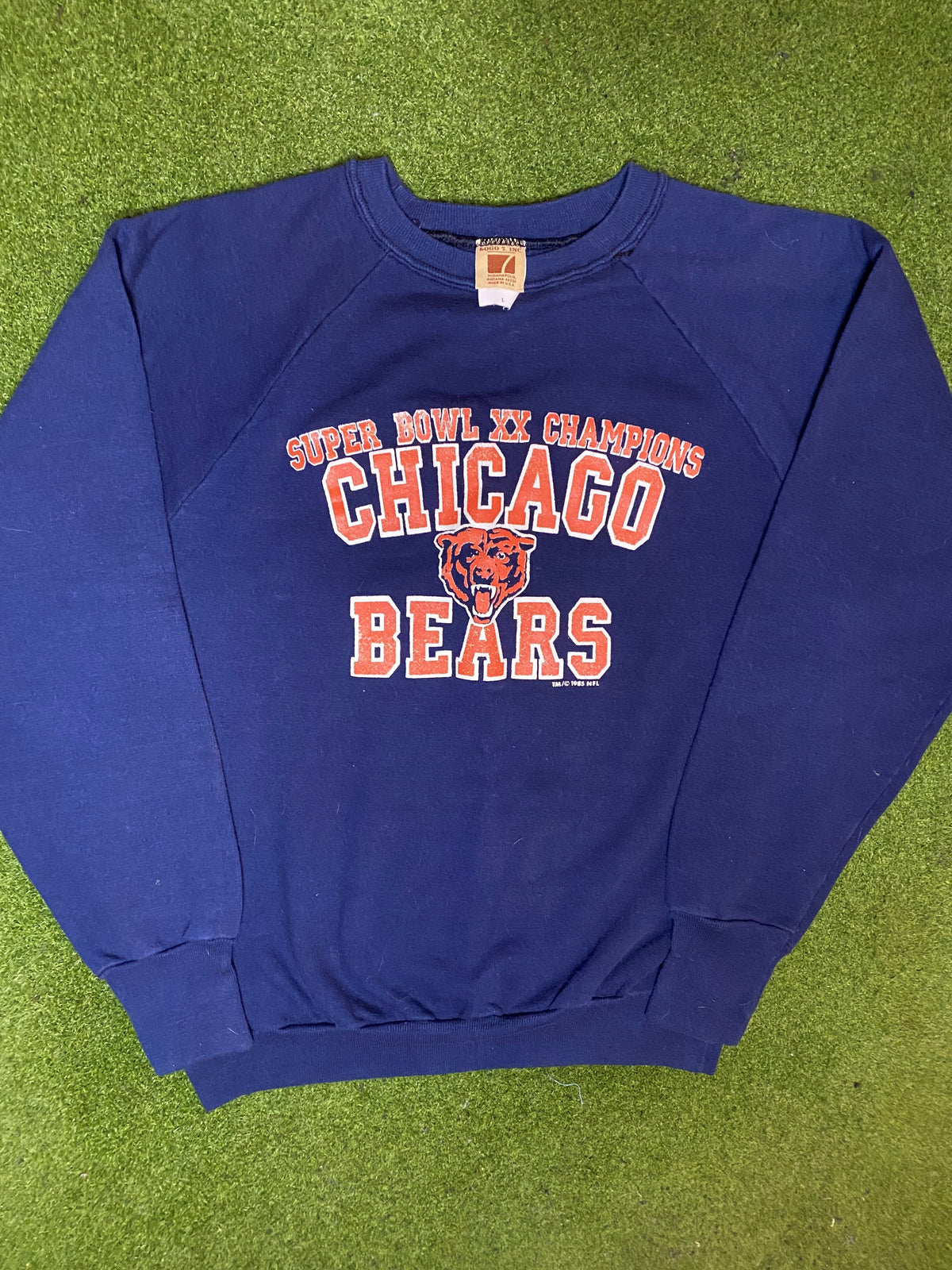 1985 Chicago Bears - Super Bowl XX Champions - Vintage NFL Sweatshirt (Large) - Gametime Vintage