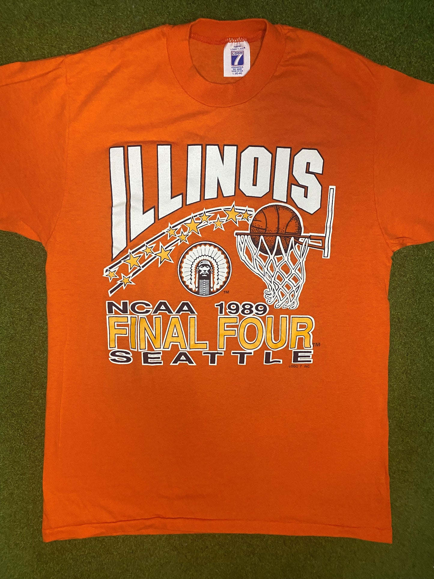 1989 Illinois Fighting Illini - Final Four Seattle - Vintage College Basketball Tee (Large) - Gametime Vintage