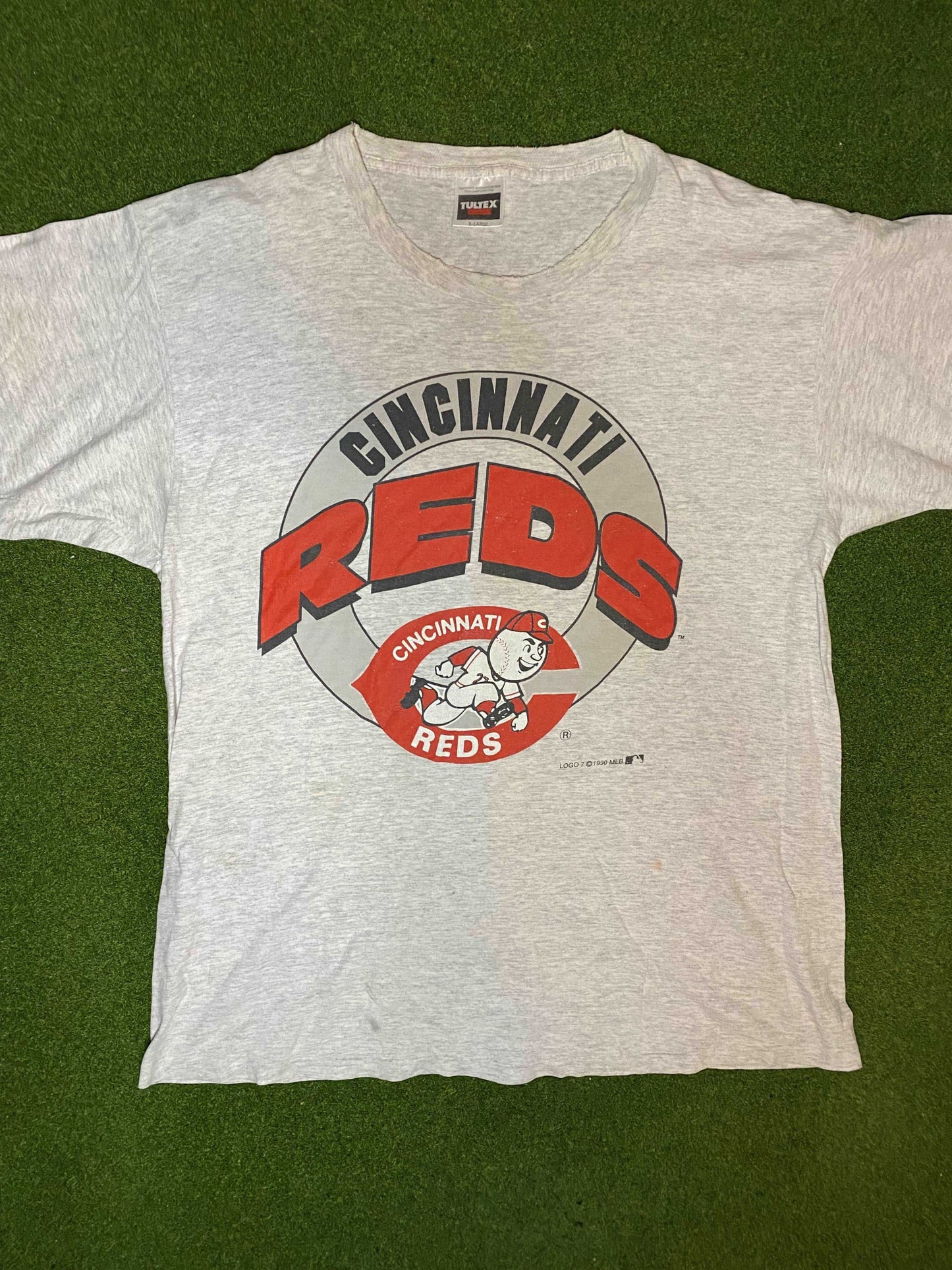 1990 Cincinnati Reds - Vintage MLB Tee Shirt (XL) - Gametime Vintage