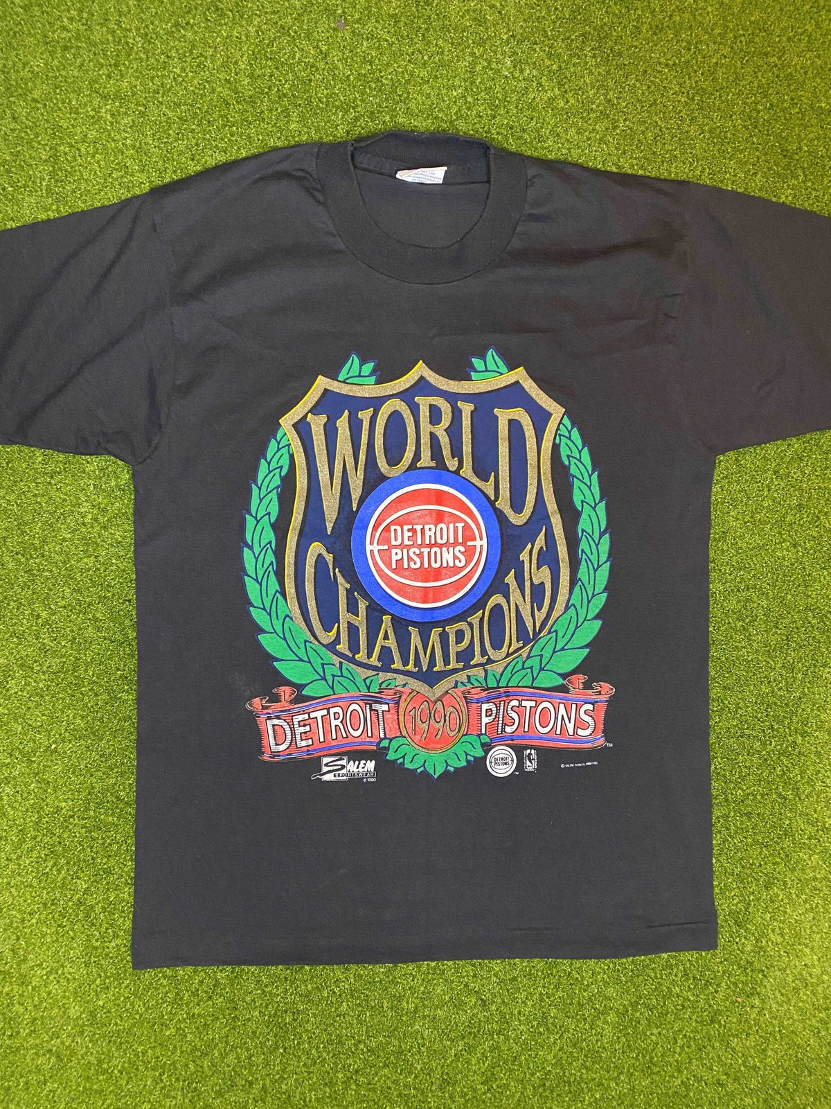 1990 Detroit Pistons - World Champions - Vintage NBA Tee Shirt (Large) - Gametime Vintage