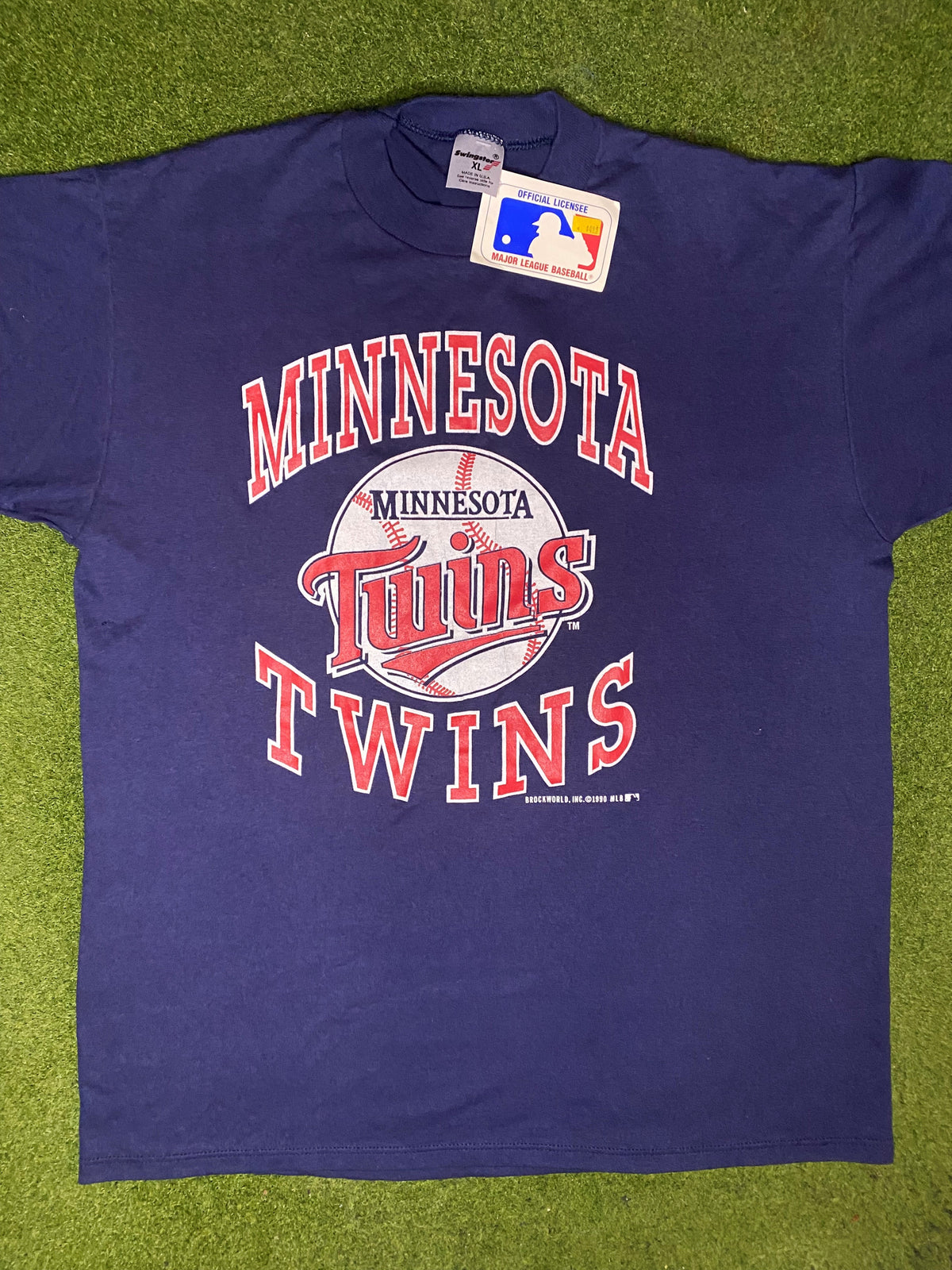 1990 Minnesota Twins - NWT - Vintage MLB T Shirt (XL) - Gametime Vintage
