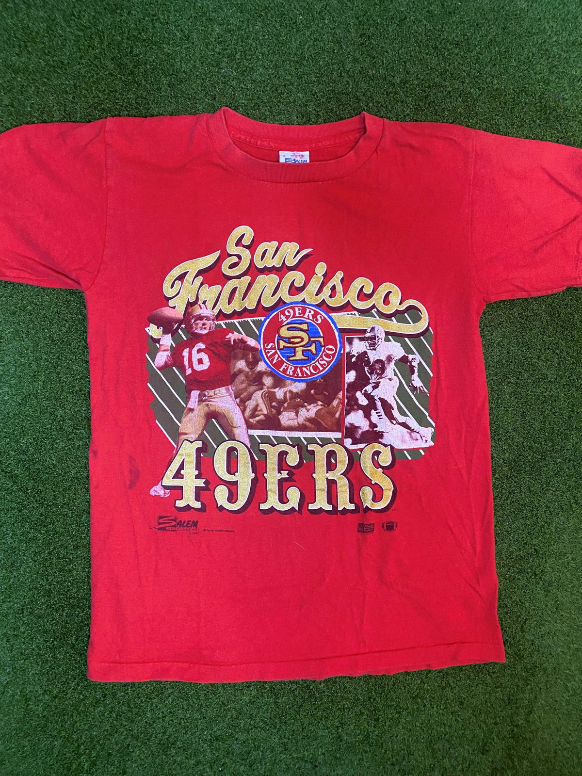 1990 San Francisco 49ers - Ft. Joe Montana - Vintage NFL T-Shirt (Small) - Gametime Vintage