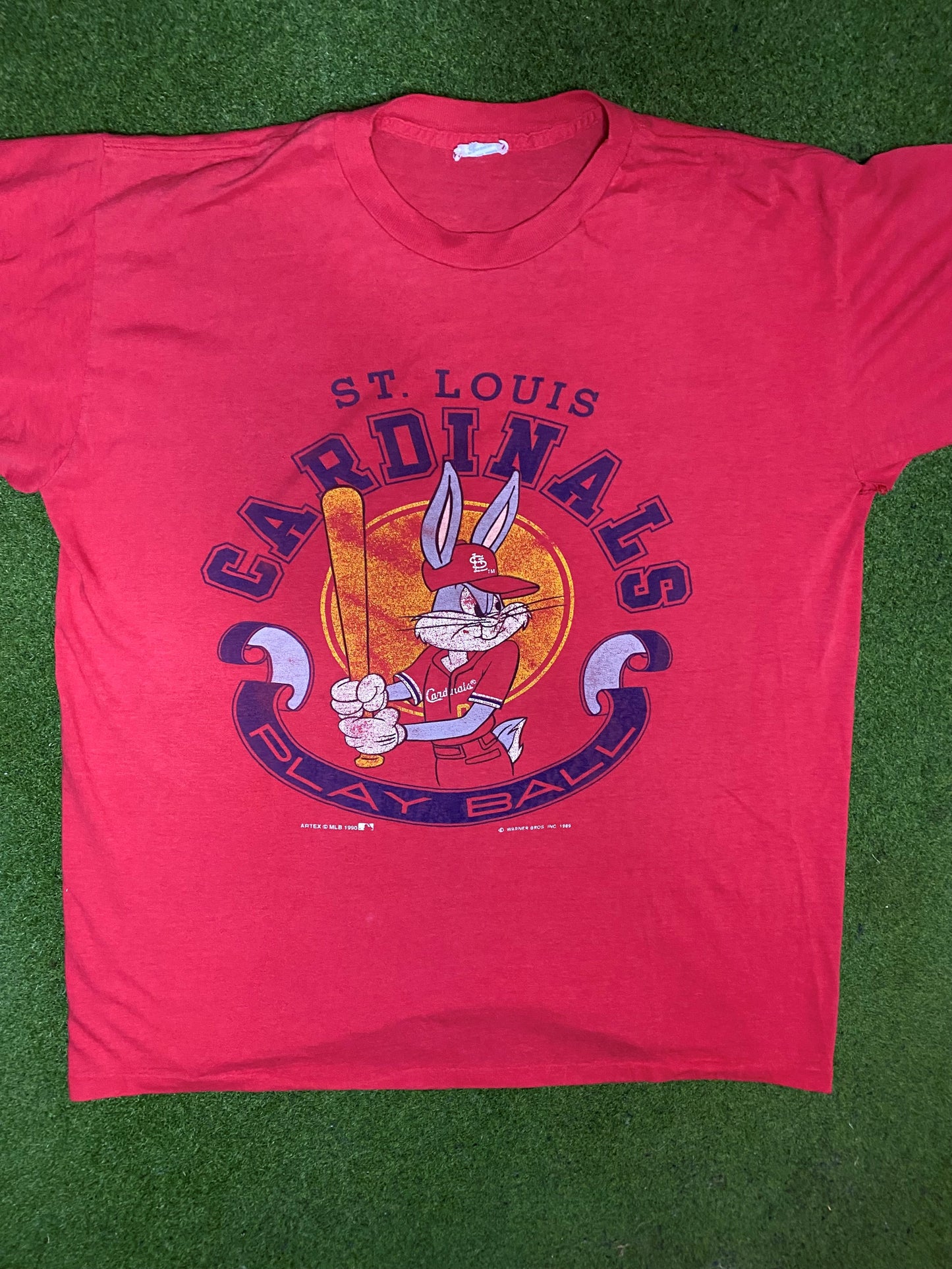 1990 St. Louis Cardinals - Bugs Bunny Crossover - Vintage MLB T-Shirt (Large) - Gametime Vintage