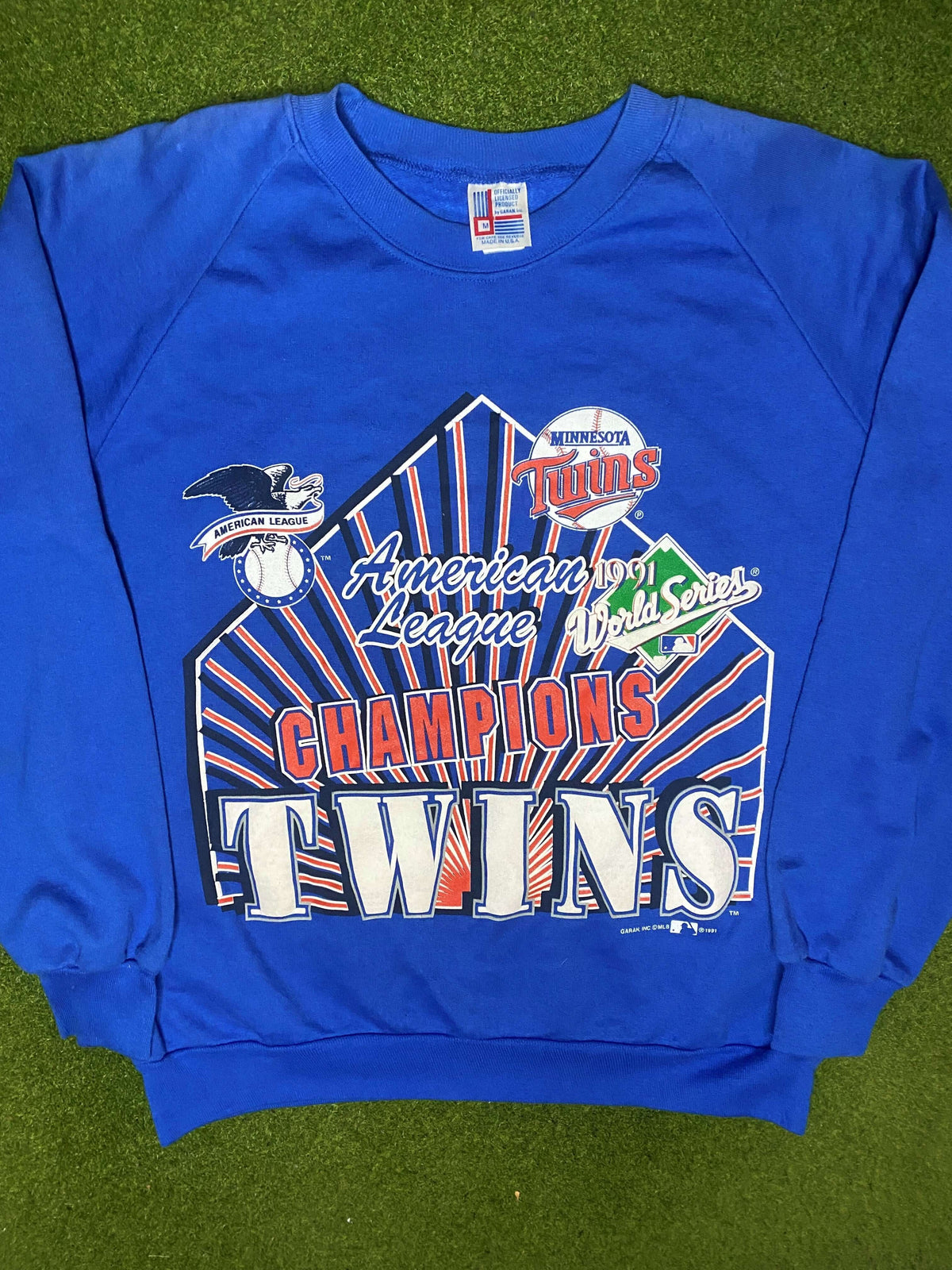 1991 Minnesota Twins - AL Champions - Vintage MLB Sweatshirt (Medium) - Gametime Vintage