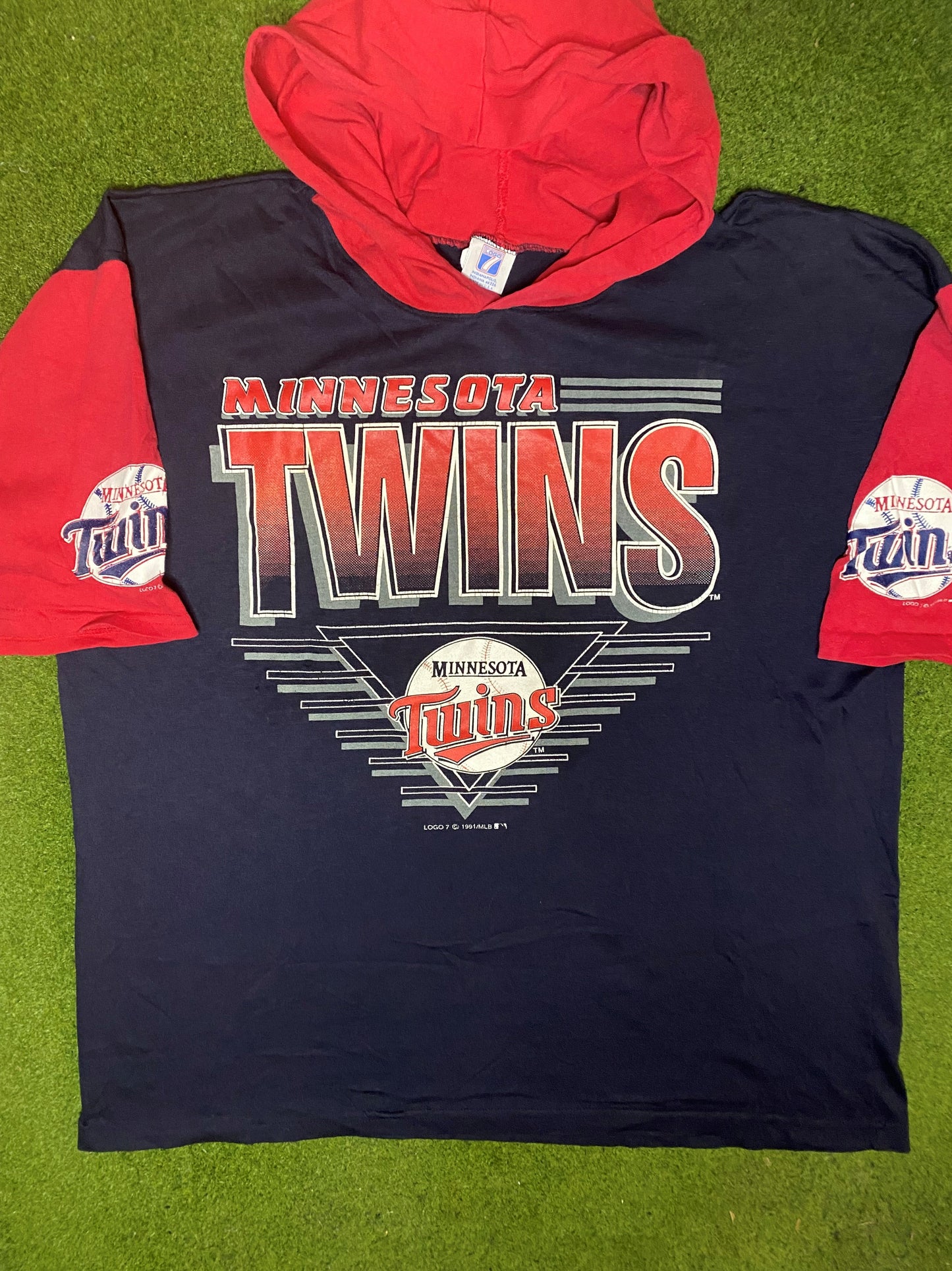 1991 Minnesota Twins - Vintage MLB Hoodie (XL) - Gametime Vintage