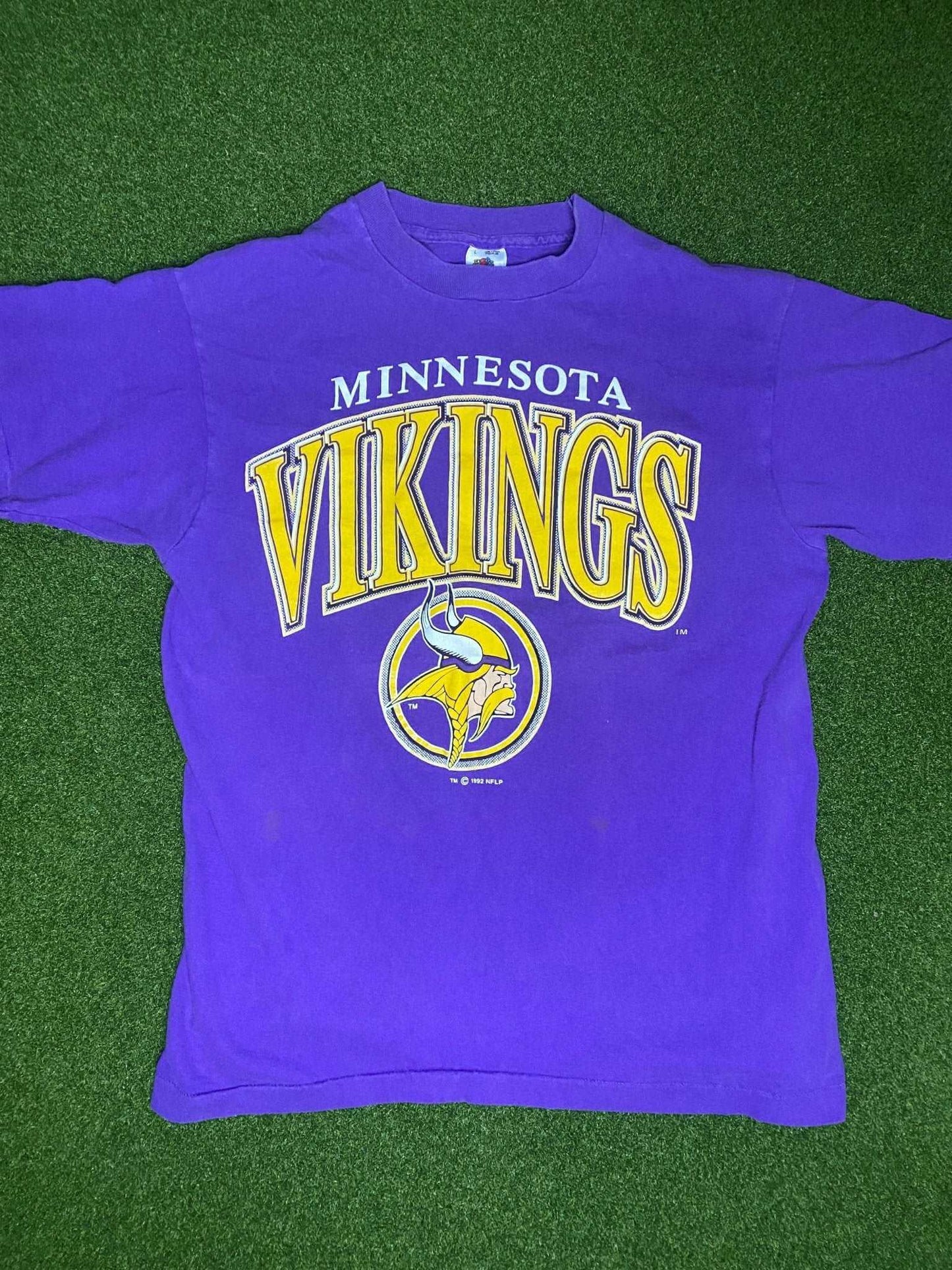 1992 Minnesota Vikings - Vintage NFL Tee Shirt (Large) - Gametime Vintage