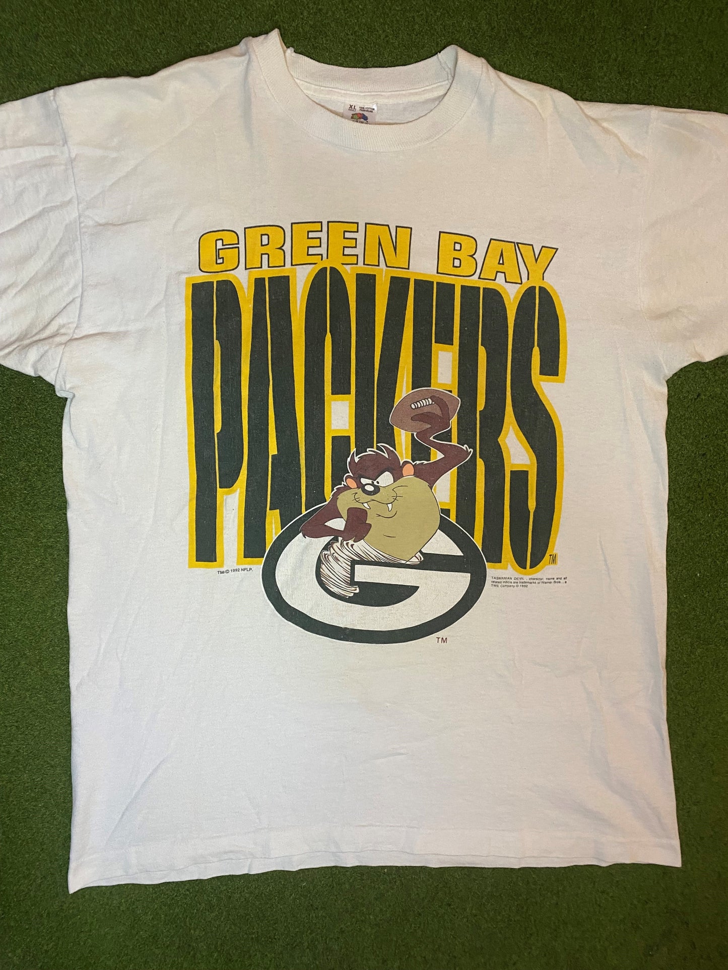 1992 Green Bay Packers - Taz Crossover - Vintage NFL T-Shirt (XL) - Gametime Vintage