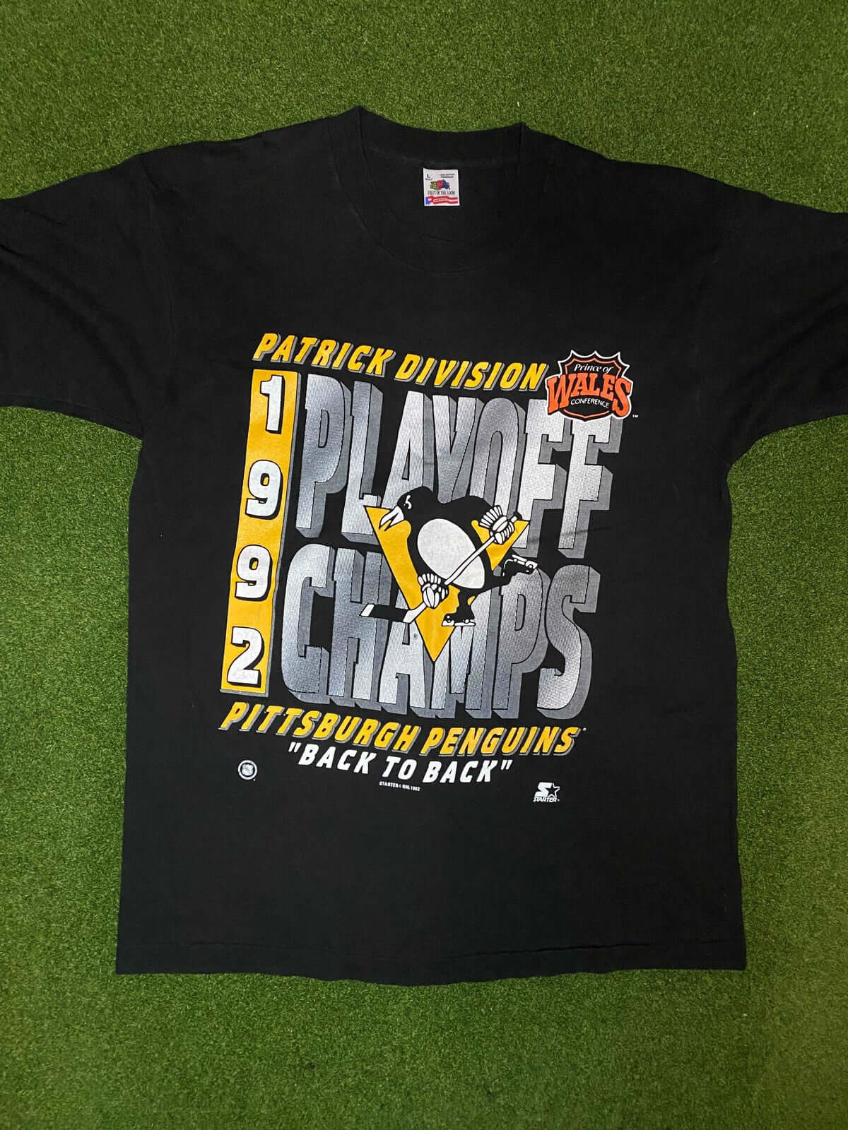 1992 Pittsburgh Penguins - Back to Back - Playoff Champs - Vintage NHL Tee Shirt (Large) - Gametime Vintage