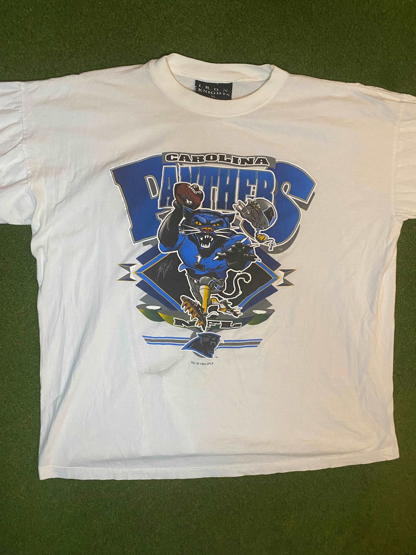 1994 Carolina Panthers - Vintage NFL T-Shirt (XL) - Gametime Vintage