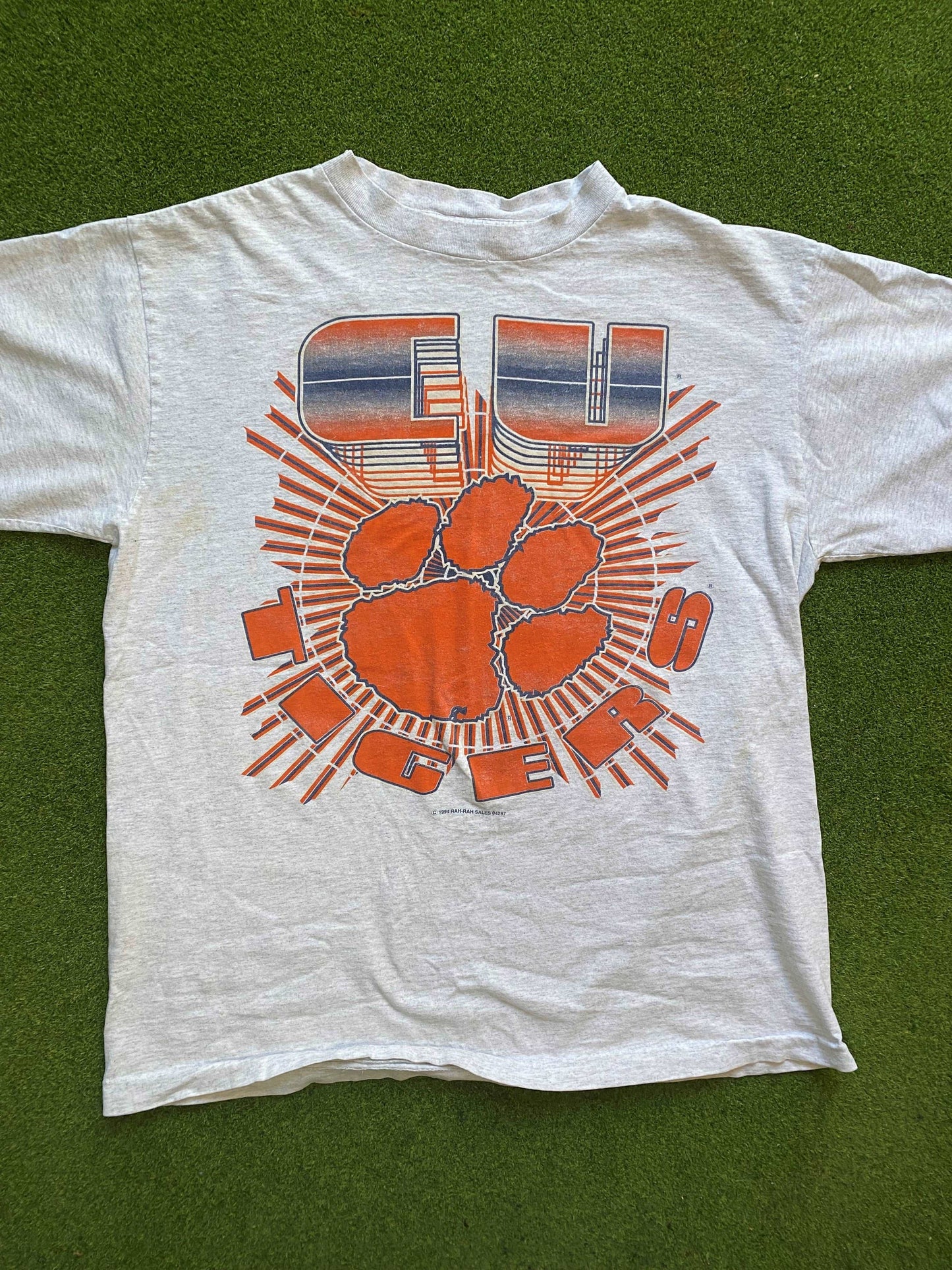 1994 Clemson Tigers - Big Logo - Vintage College T-shirt (Large) - Gametime Vintage