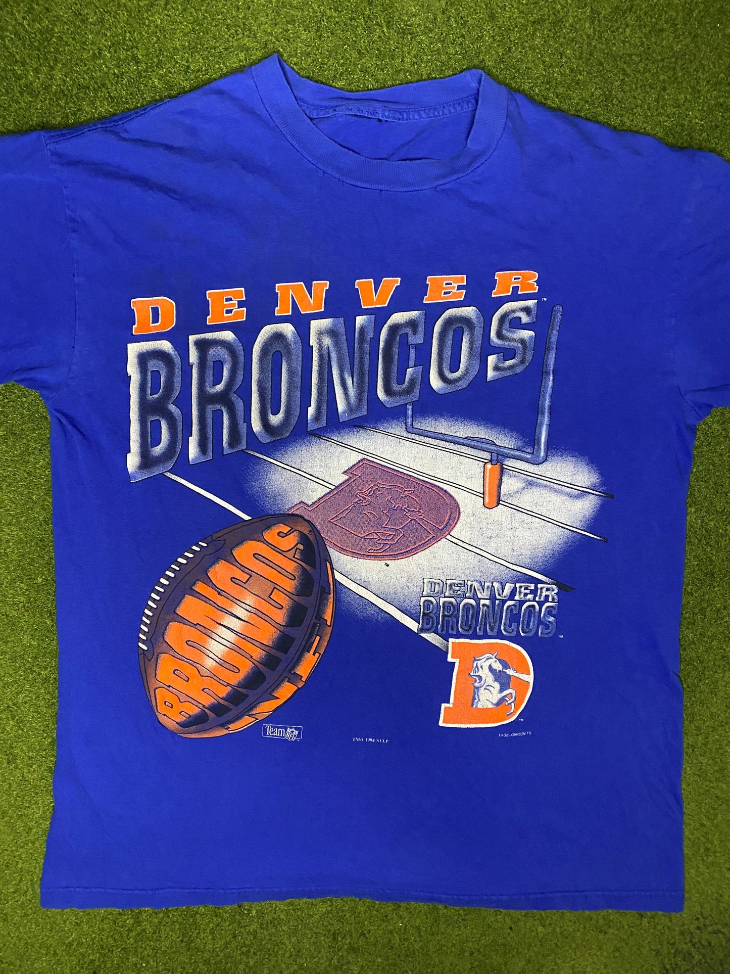 1994 Denver Broncos - Vintage NFL T Shirt (Large) - Gametime Vintage