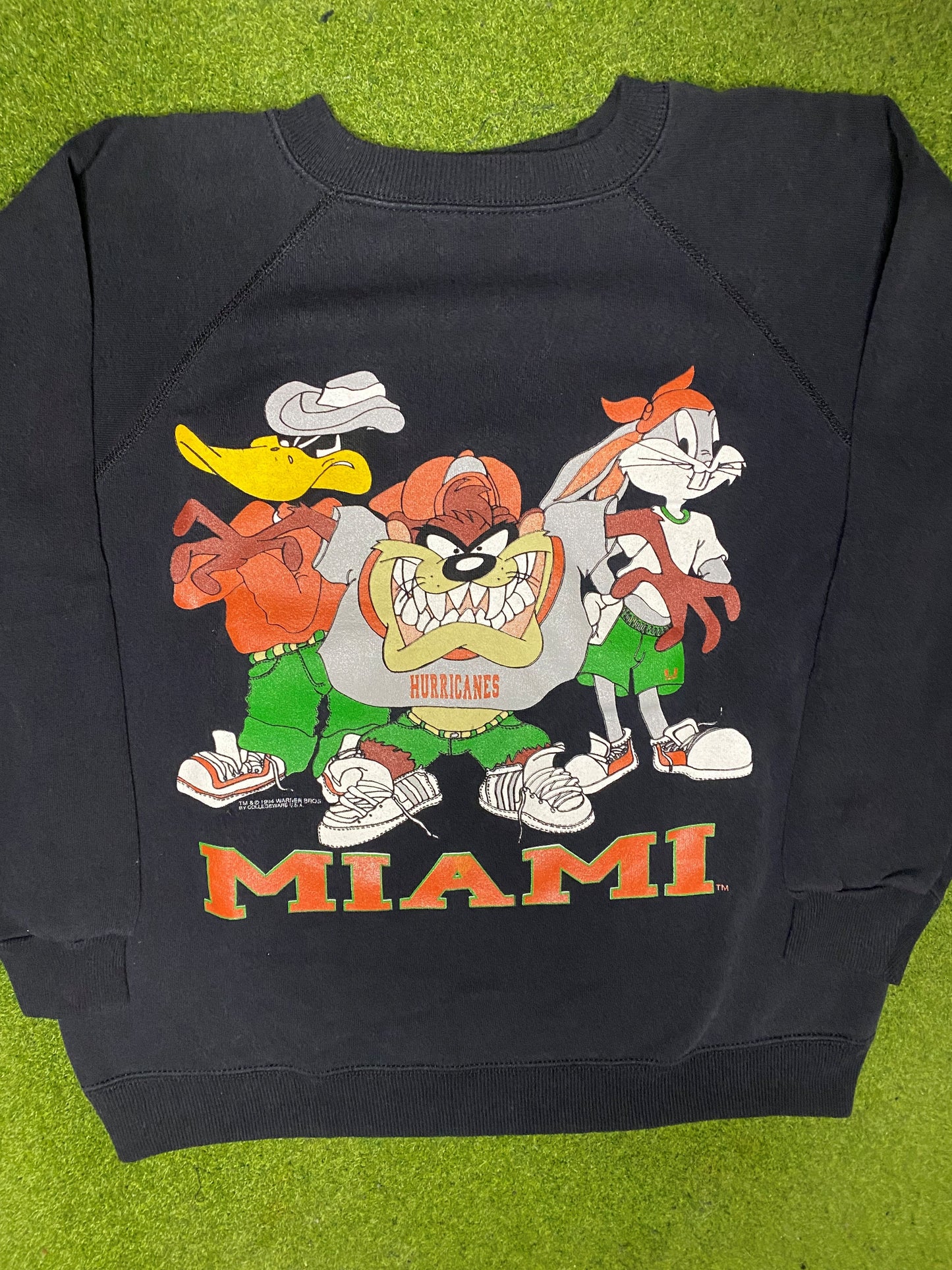 1994 Miami Hurricanes - Looney Tunes - Vintage College Sweatshirt (Medium) - Gametime Vintage