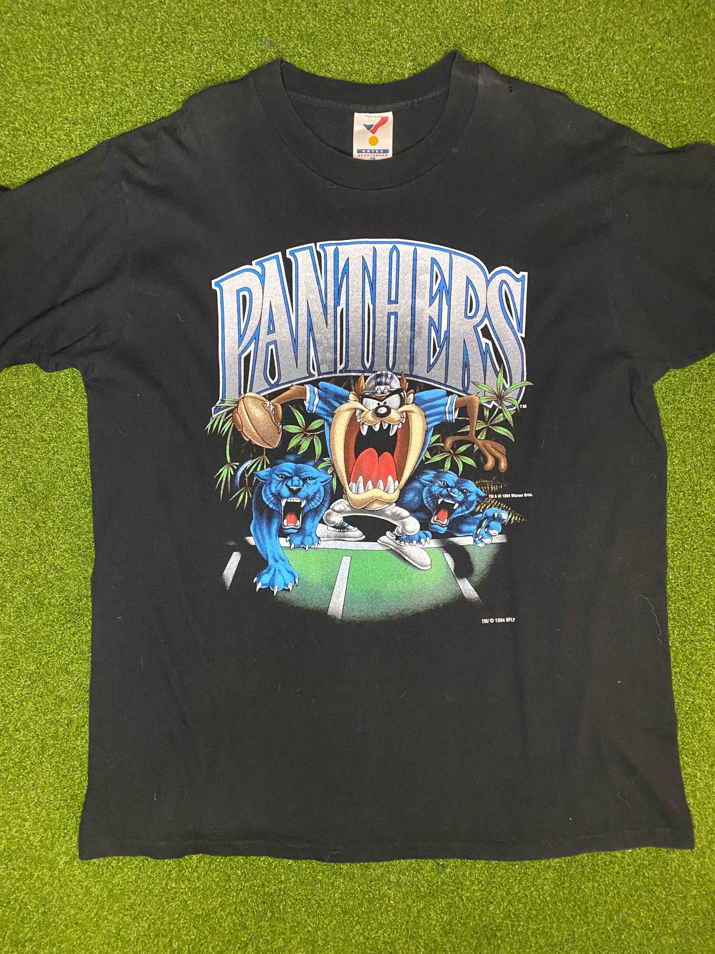 1994 Carolina Panthers - Taz Crossover - Vintage NFL Tee Shirt (XL) - Gametime Vintage