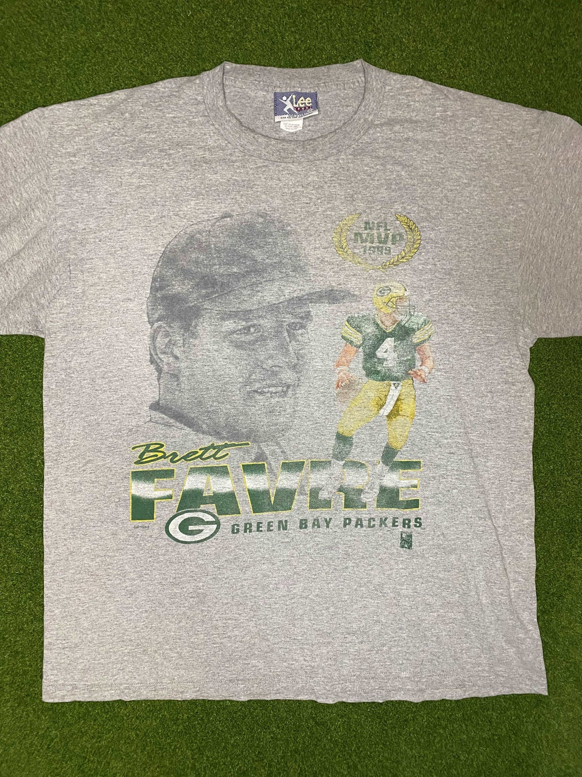1995 Green Bay Packers - Brett Favre MVP - Vintage NFL Player Tee Shirt (XL) - Gametime Vintage