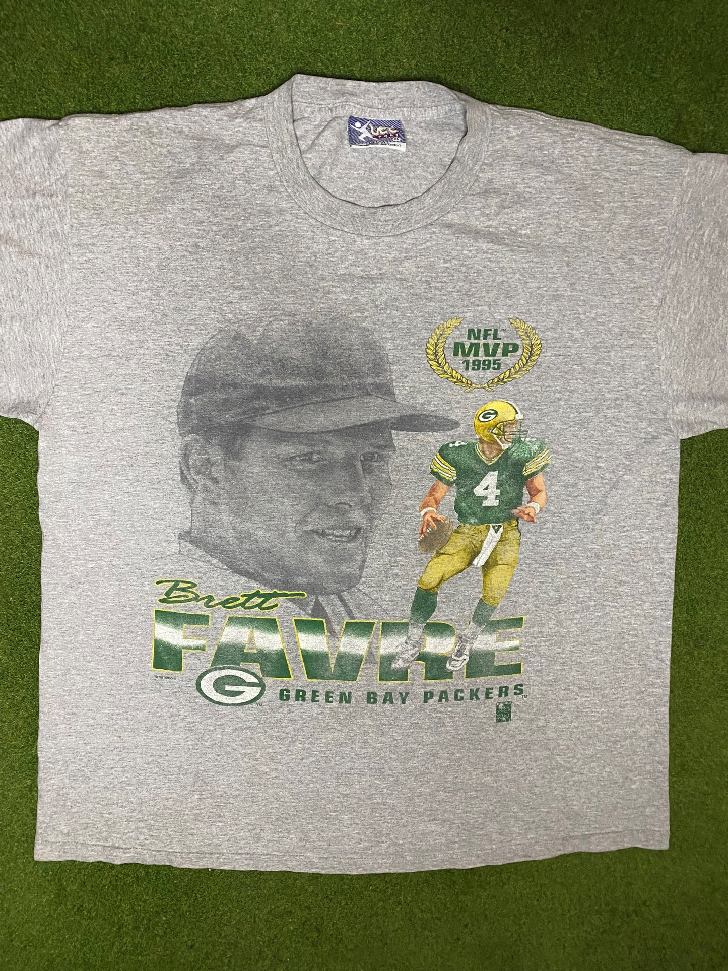 1995 Green Bay Packers - Brett Favre MVP - Vintage NFL Player Tee Shirt (XL) - Gametime Vintage