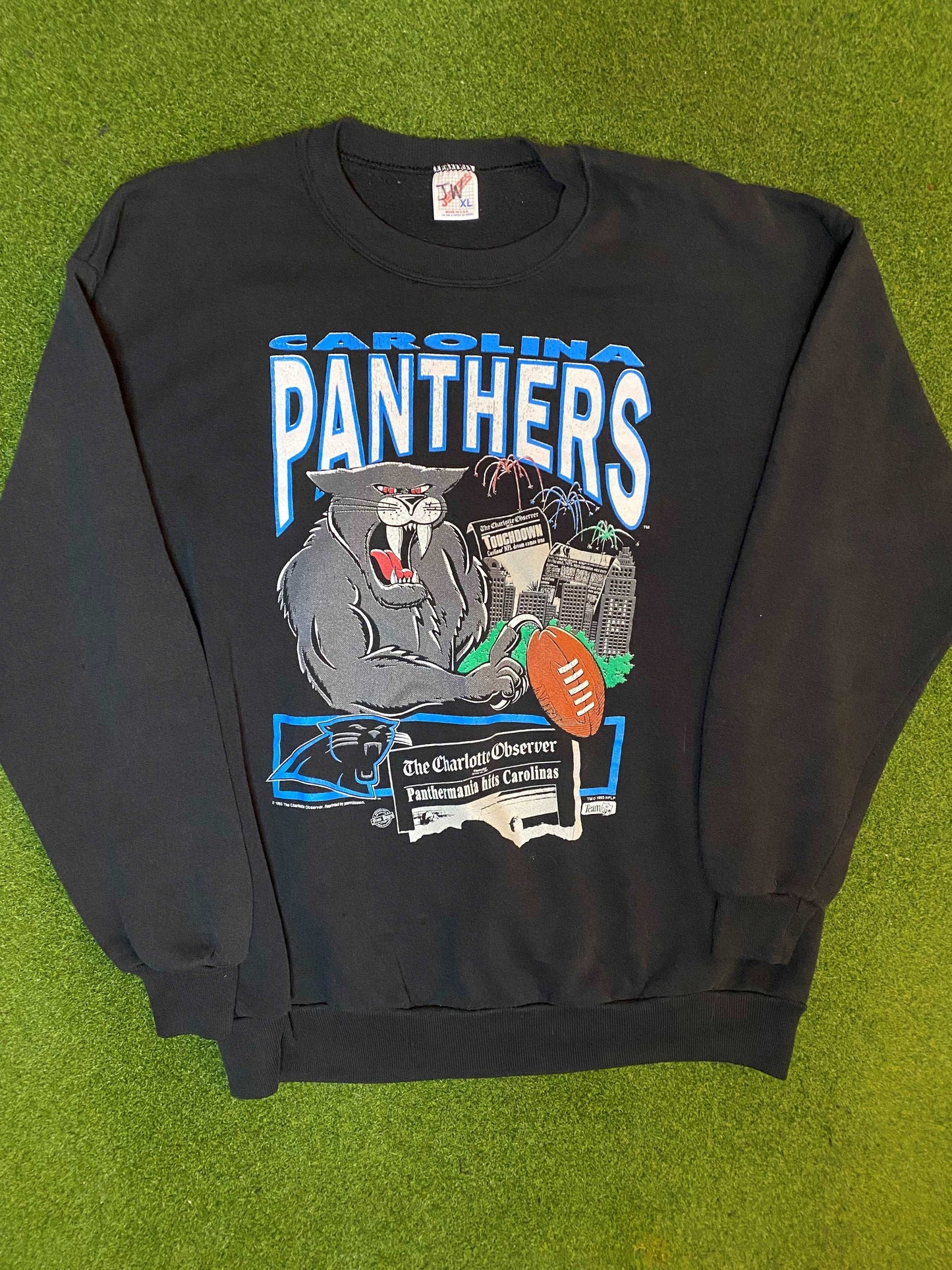 1993 Carolina Panthers - Charlotte Observer - Vintage NFL Sweatshirt (XL) - Gametime Vintage