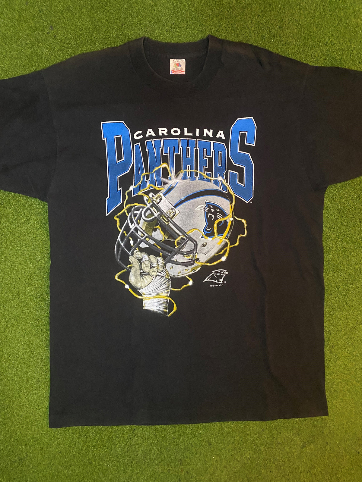 1995 Carolina Panthers - Vintage NFL T-Shirt (XL) - Gametime Vintage