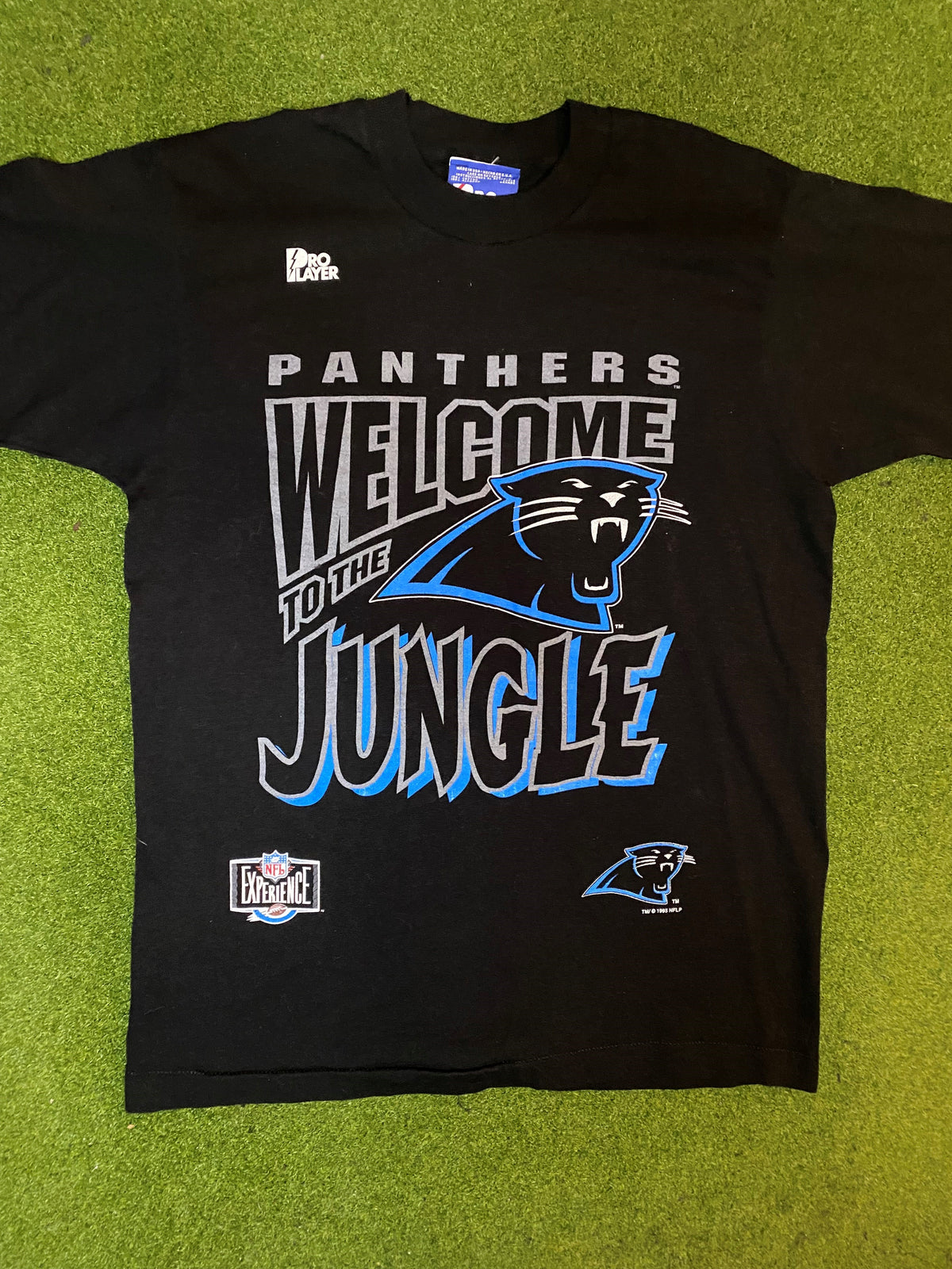 1995 Carolina Panthers - Welcome To The Jungle - Vintage NFL T-Shirt (Large) - Gametime Vintage