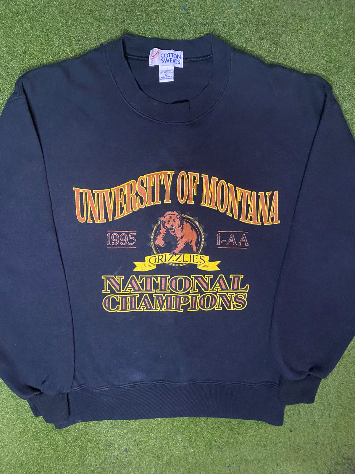 1995 Montana Grizzlies - National Champions - Vintage College Football Sweatshirt (Medium) - Gametime Vintage