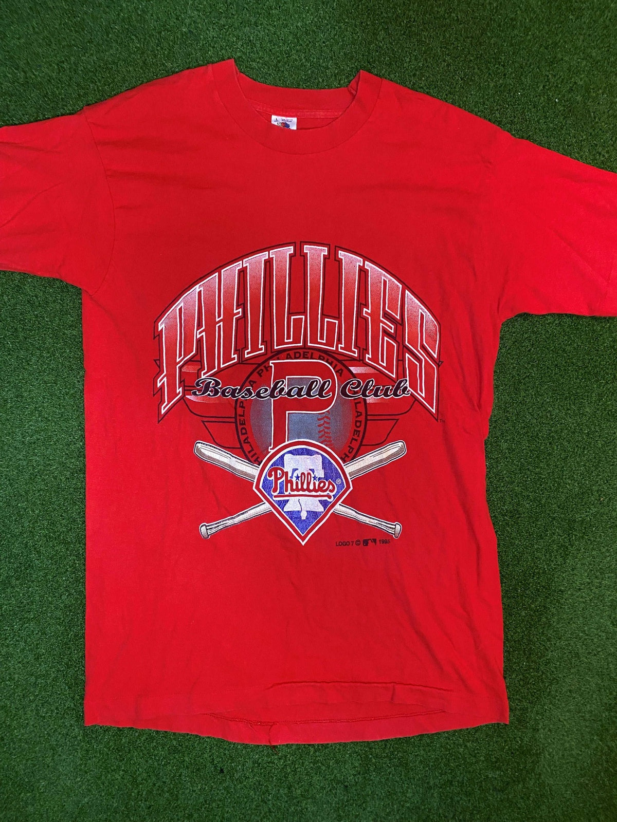 1995 Philadelphia Phillies - Vintage MLB Tee Shirt (Large) - Gametime Vintage