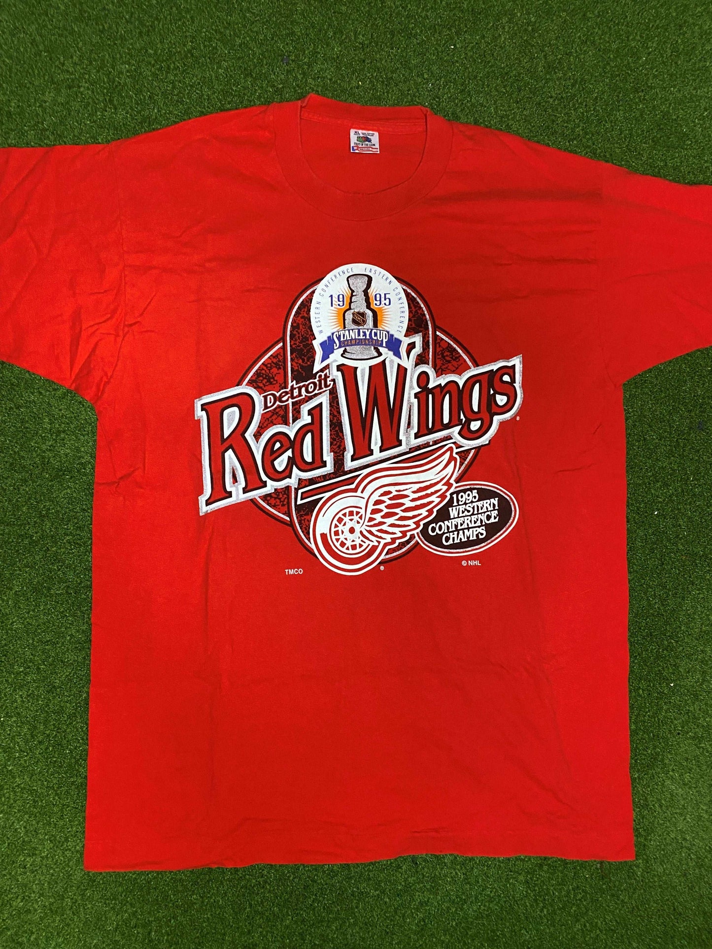 1995 Detroit Red Wings - West Conf Champs - Vintage NHL Tee Shirt (XL) - Gametime Vintage