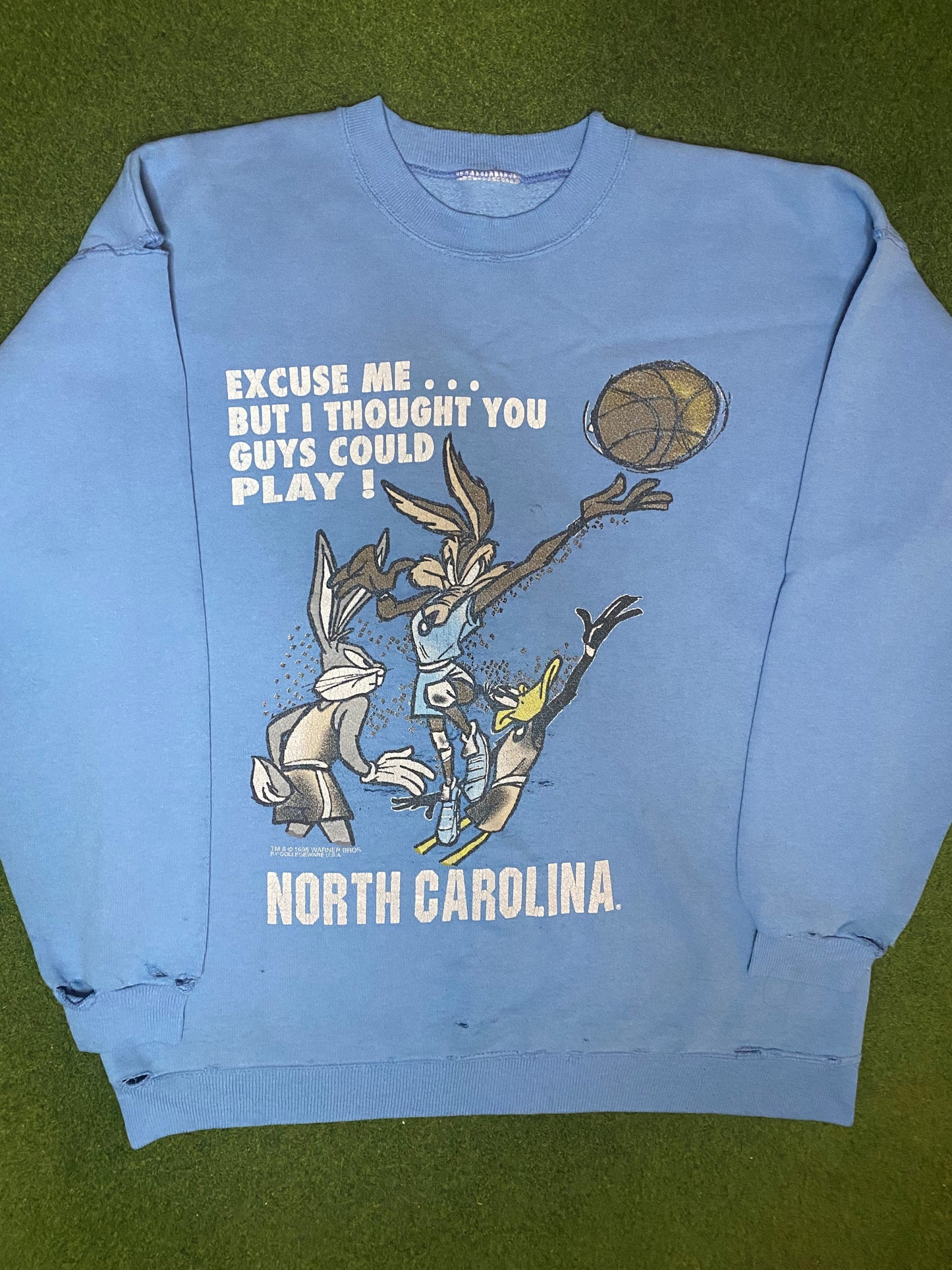 1995 North Carolina Tar Heels - Looney Tunes Crossover - Vintage College Sweatshirt (XL) - Gametime Vintage