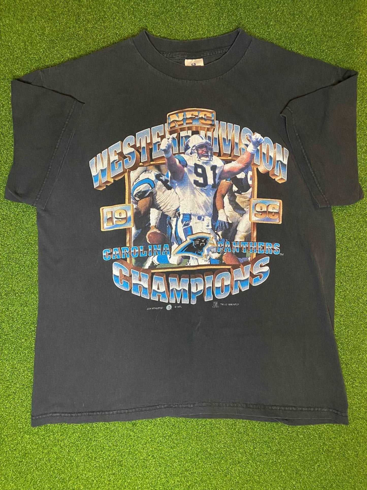 1996 Carolina Panthers - Western Div Champs - Ft. Kevin Greene Vintage NFL Tee Shirt (Large) - Gametime Vintage