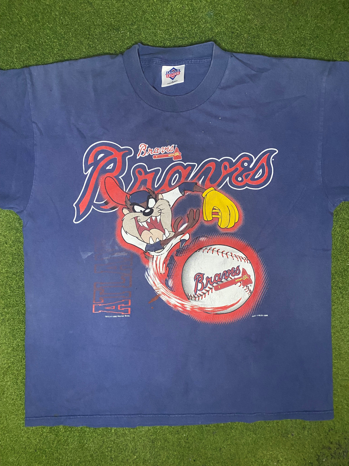 1996 Atlanta Braves - Taz - Vintage MLB T Shirt (Large) - Gametime Vintage