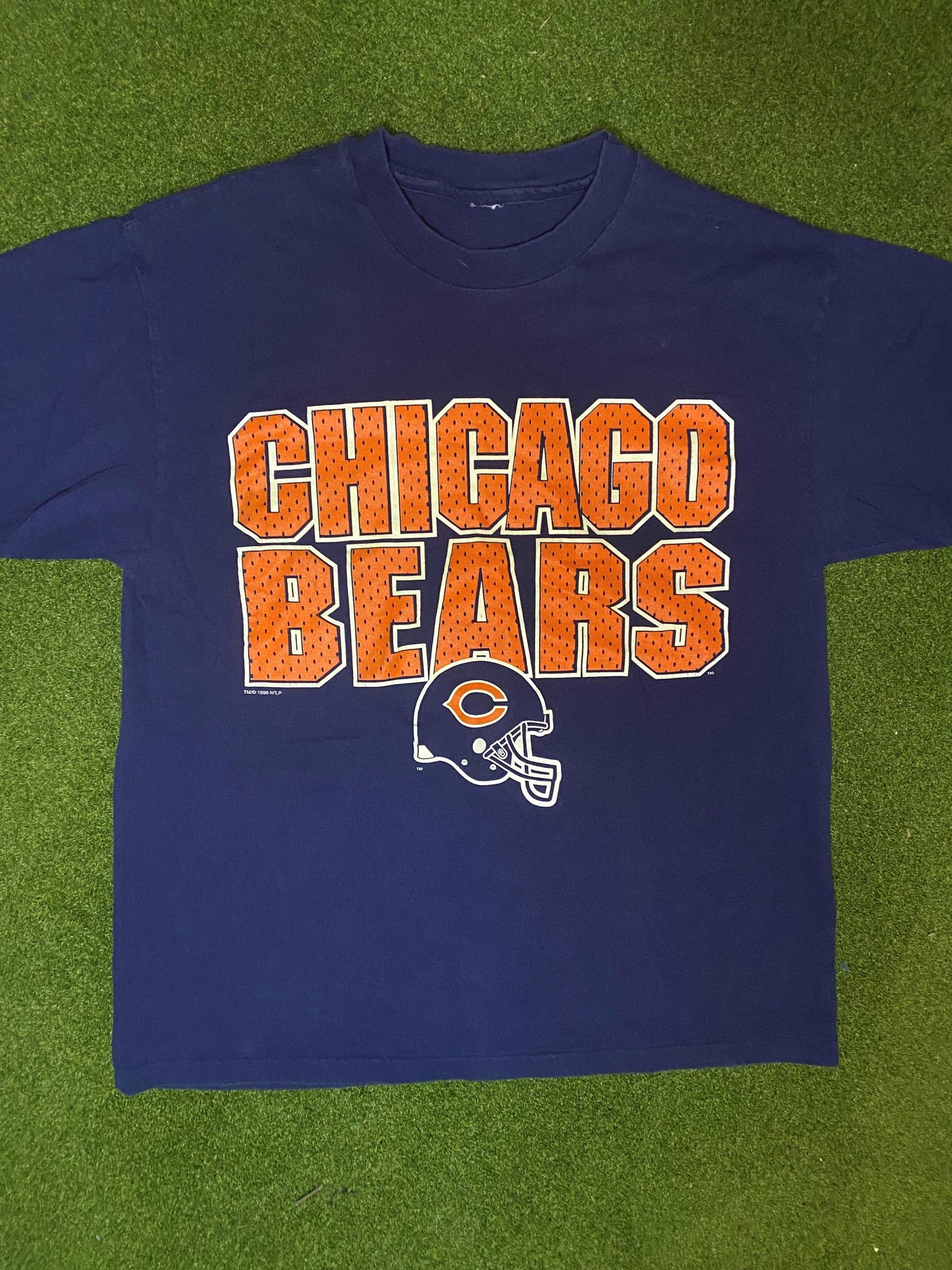 1996 Chicago Bears - Vintage NFL Tee Shirt (Large) - Gametime Vintage