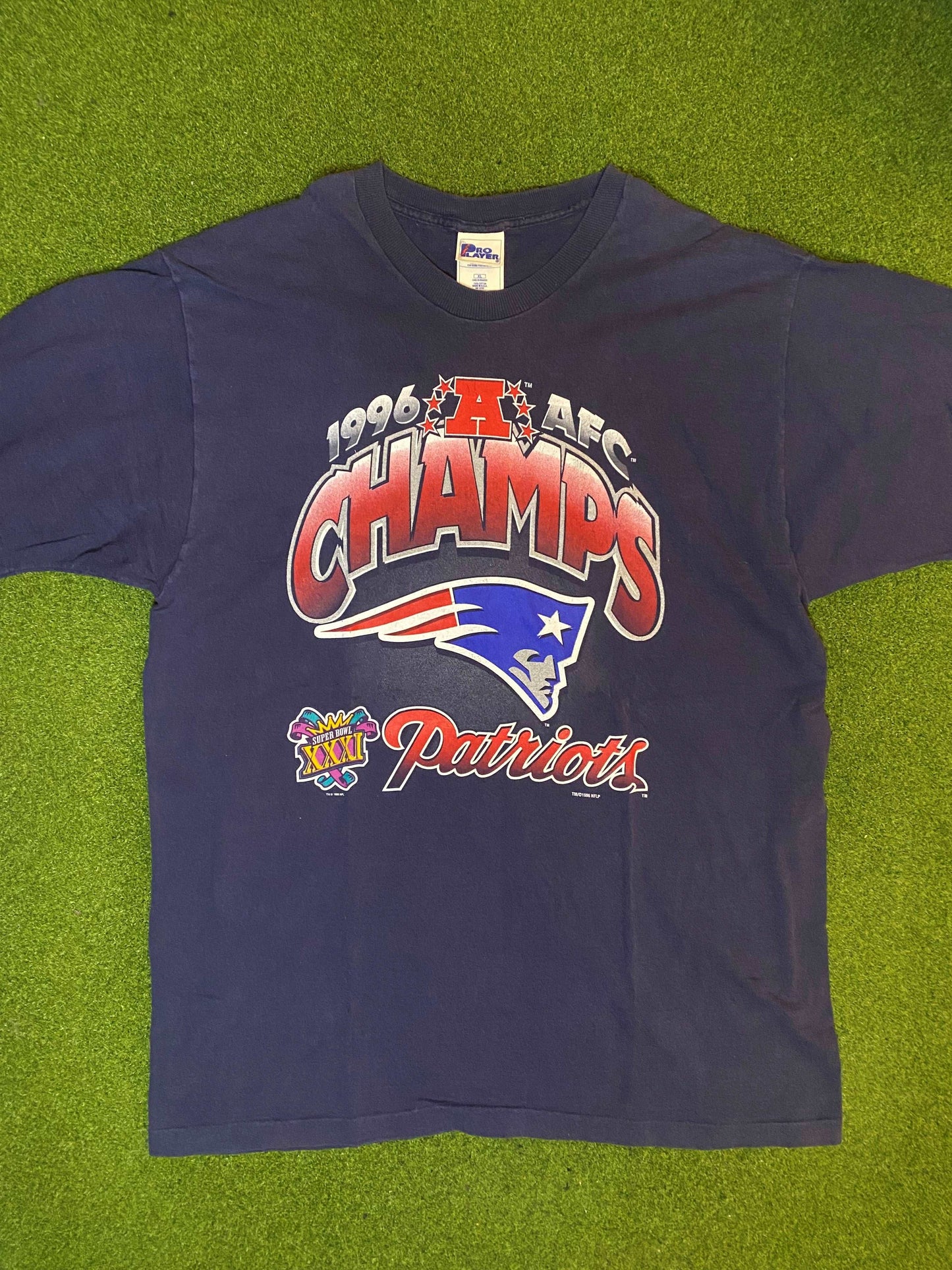 1996 New England Patriots - AFC Champions - Vintage NFL Tee Shirt (XL) - Gametime Vintage