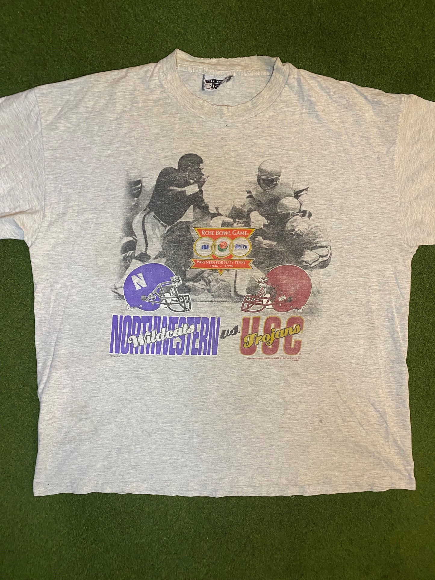 1996 Rose Bowl - Northwestern Vs. USC - Vintage College Football T-Shirt (XL) - Gametime Vintage