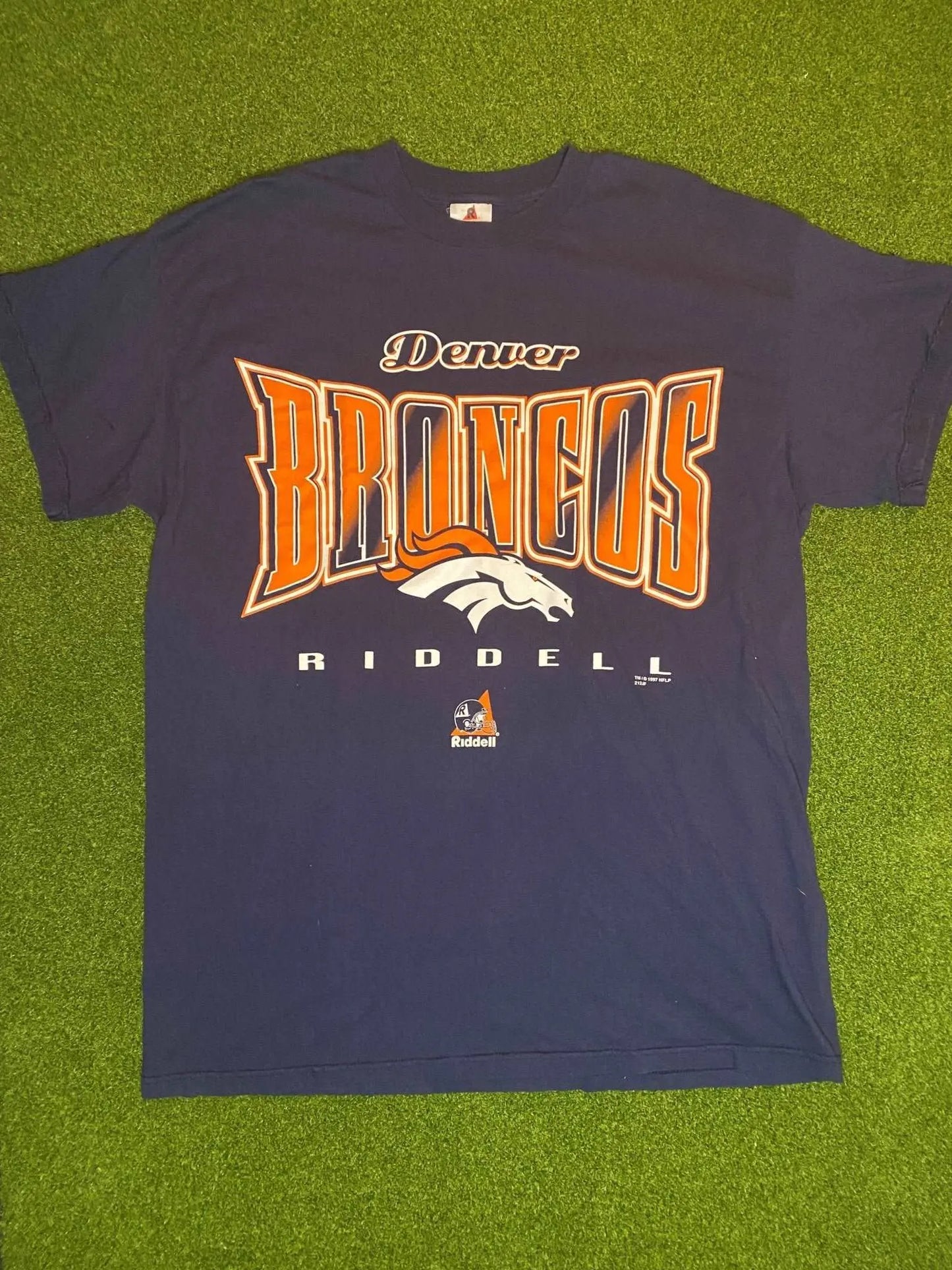 1997 Denver Broncos - Vintage NFL Tee Shirt (XL) - Gametime Vintage