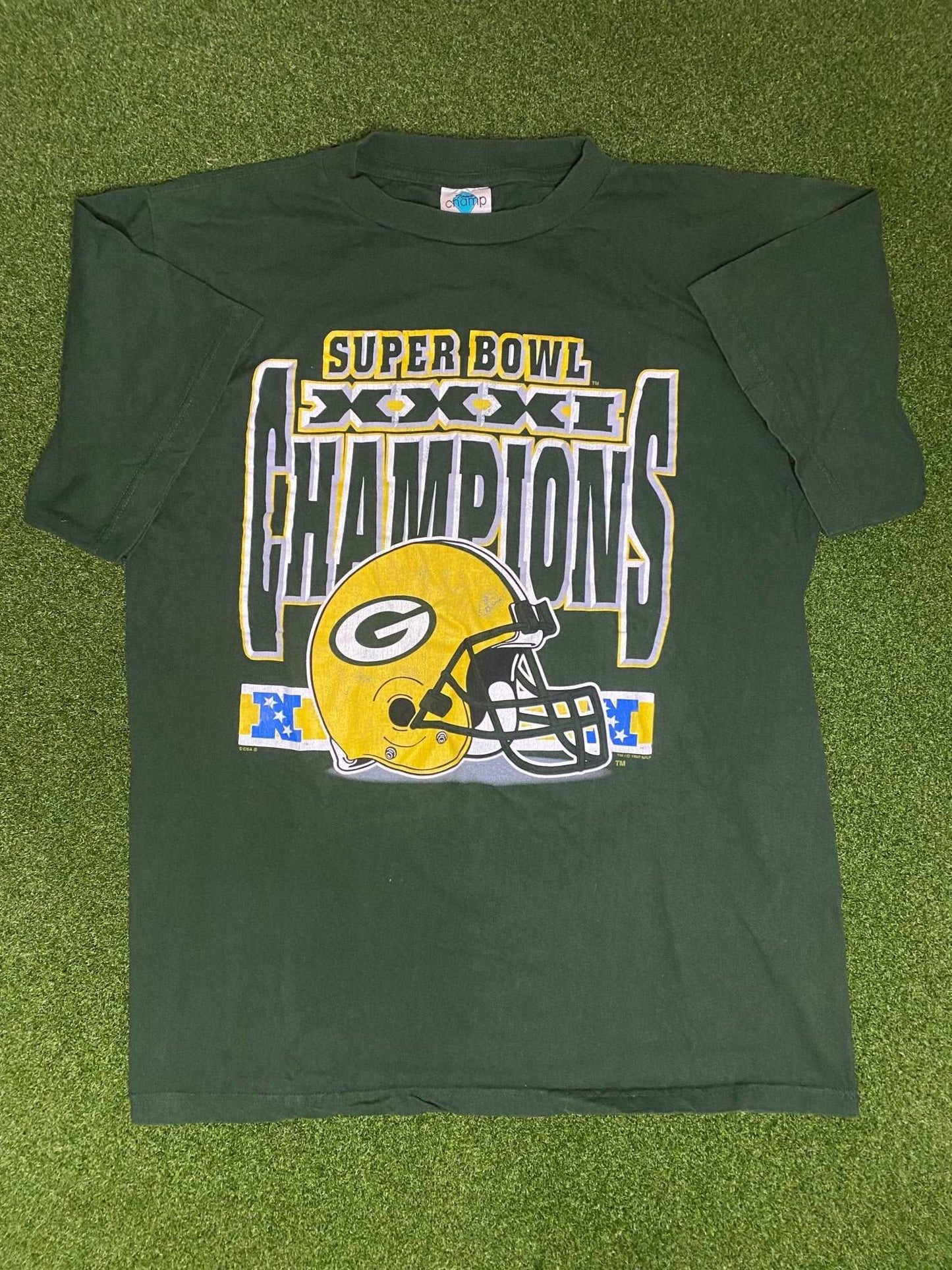 1997 Green Bay Packers - Super Bowl XXXI Champions - Vintage NFL Tee Shirt (Large) - Gametime Vintage