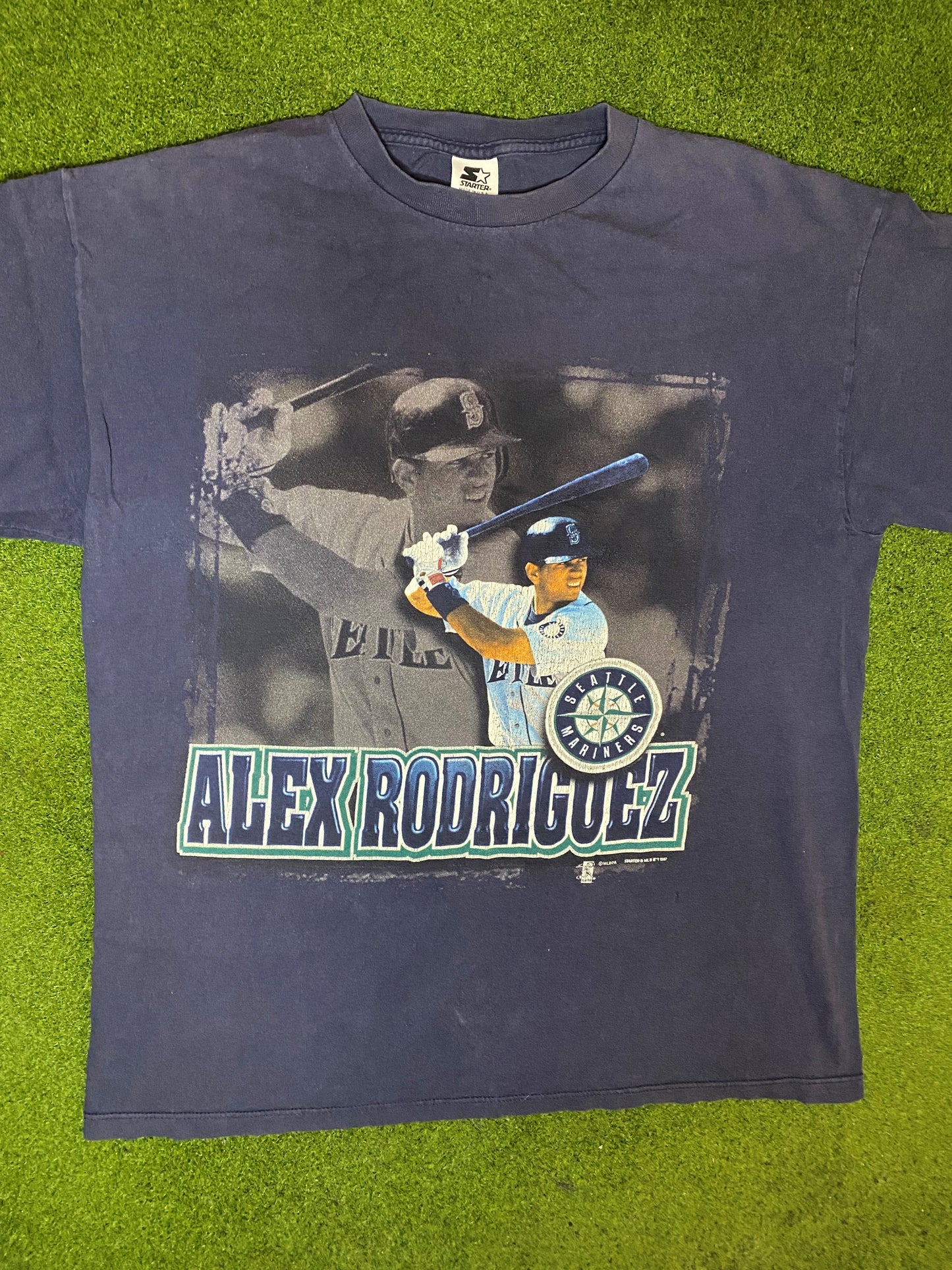 1997 Seattle Mariners - Alex Rodriguez - Vintage MLB Player T-Shirt (Large) - Gametime Vintage