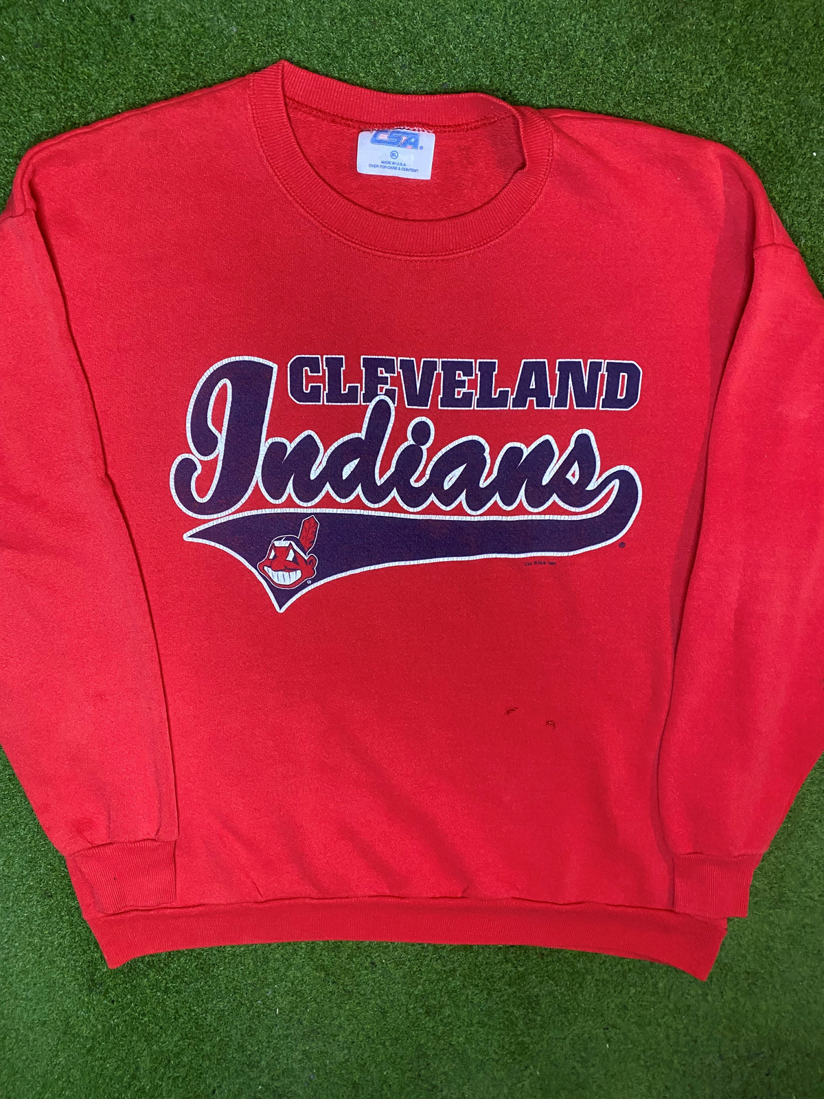 1997 Cleveland Indians - Vintage MLB Sweatshirt (XL) - Gametime Vintage