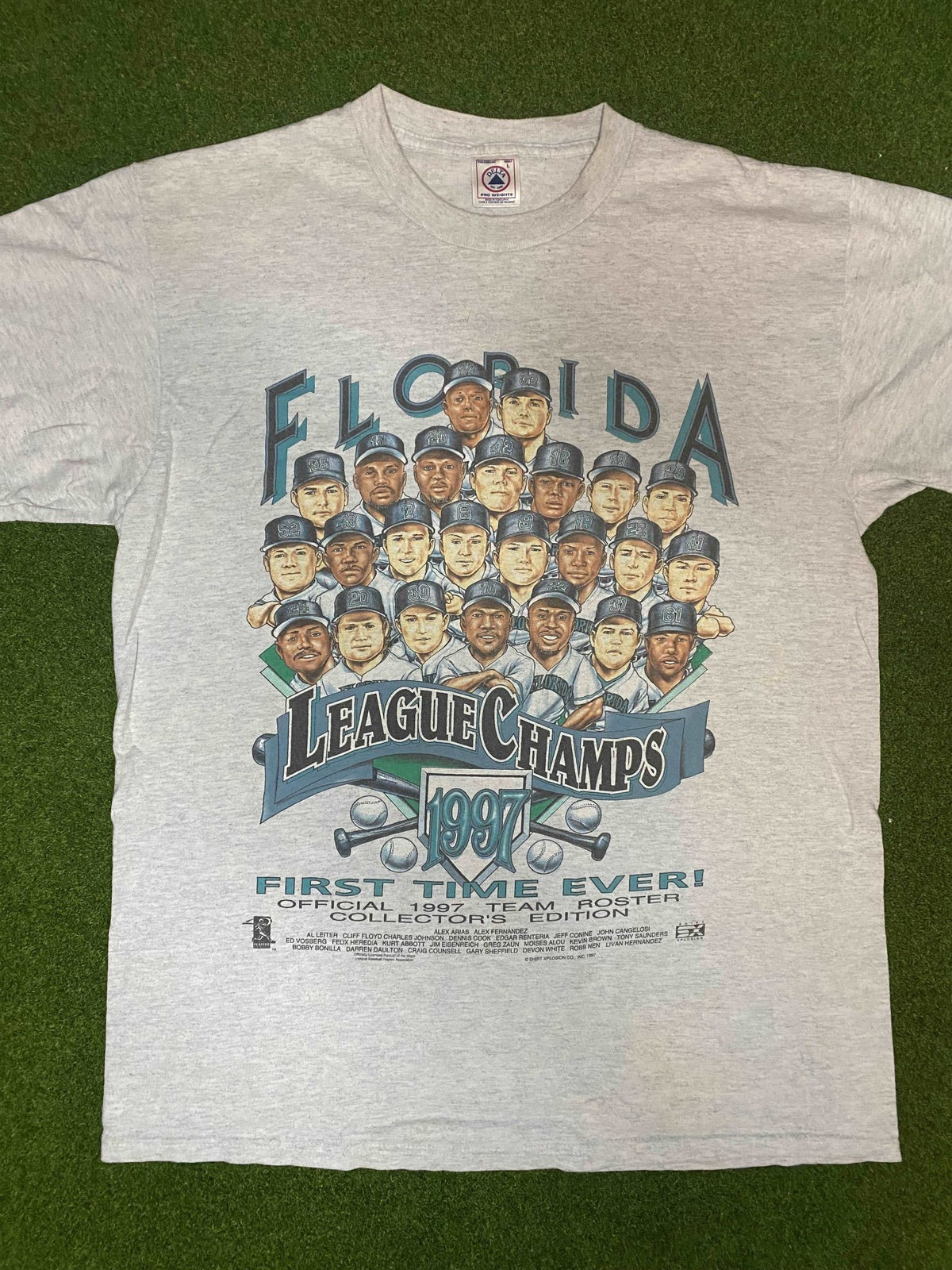 1997 Florida Marlins - League Champs Roster - Vintage MLB Tee Shirt (Large) - Gametime Vintage