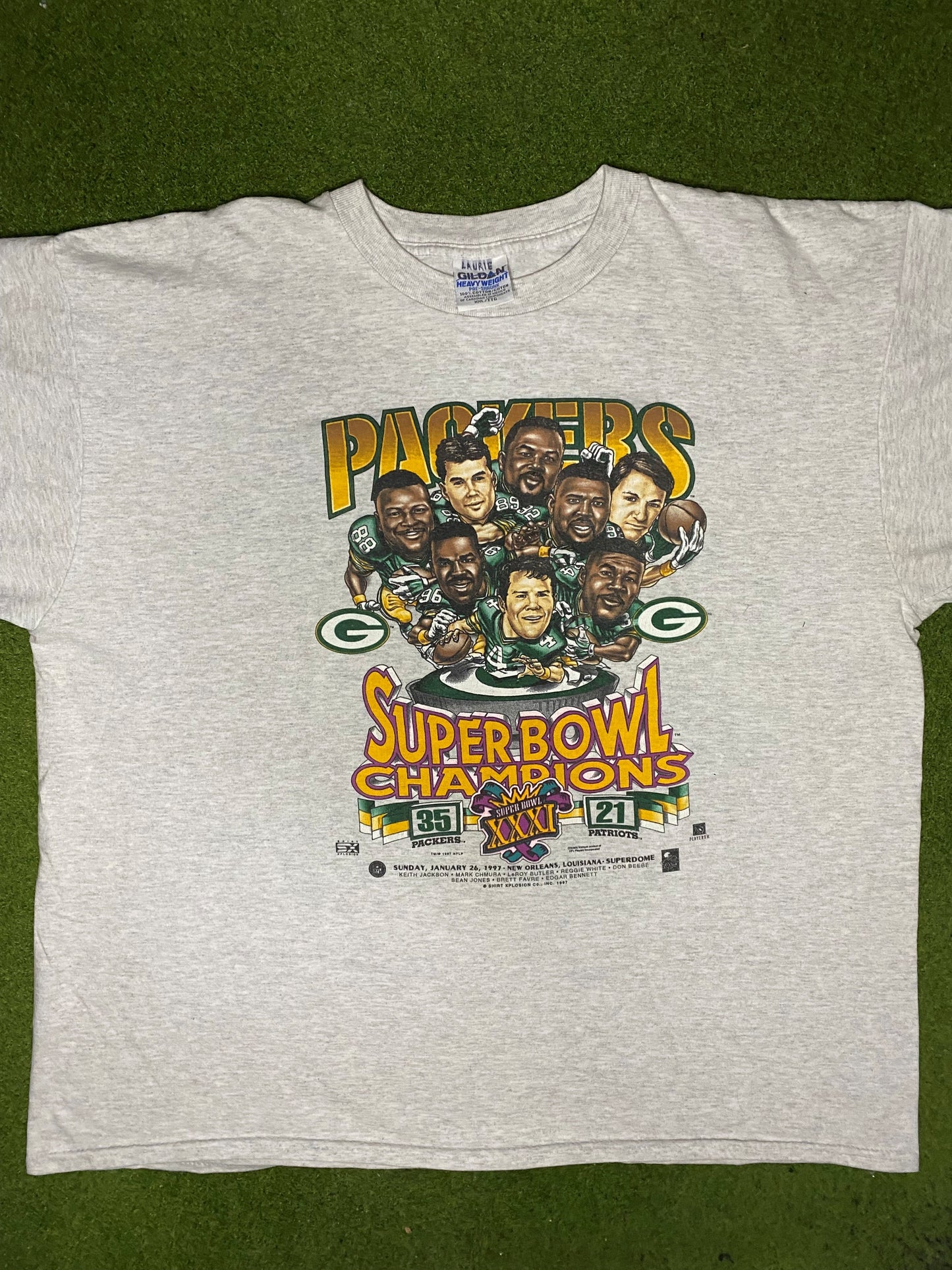 1997 Green Bay Packers - Super Bow Champions Roster Caricature - Vintage NFL T Shirt (2XL) - Gametime Vintage