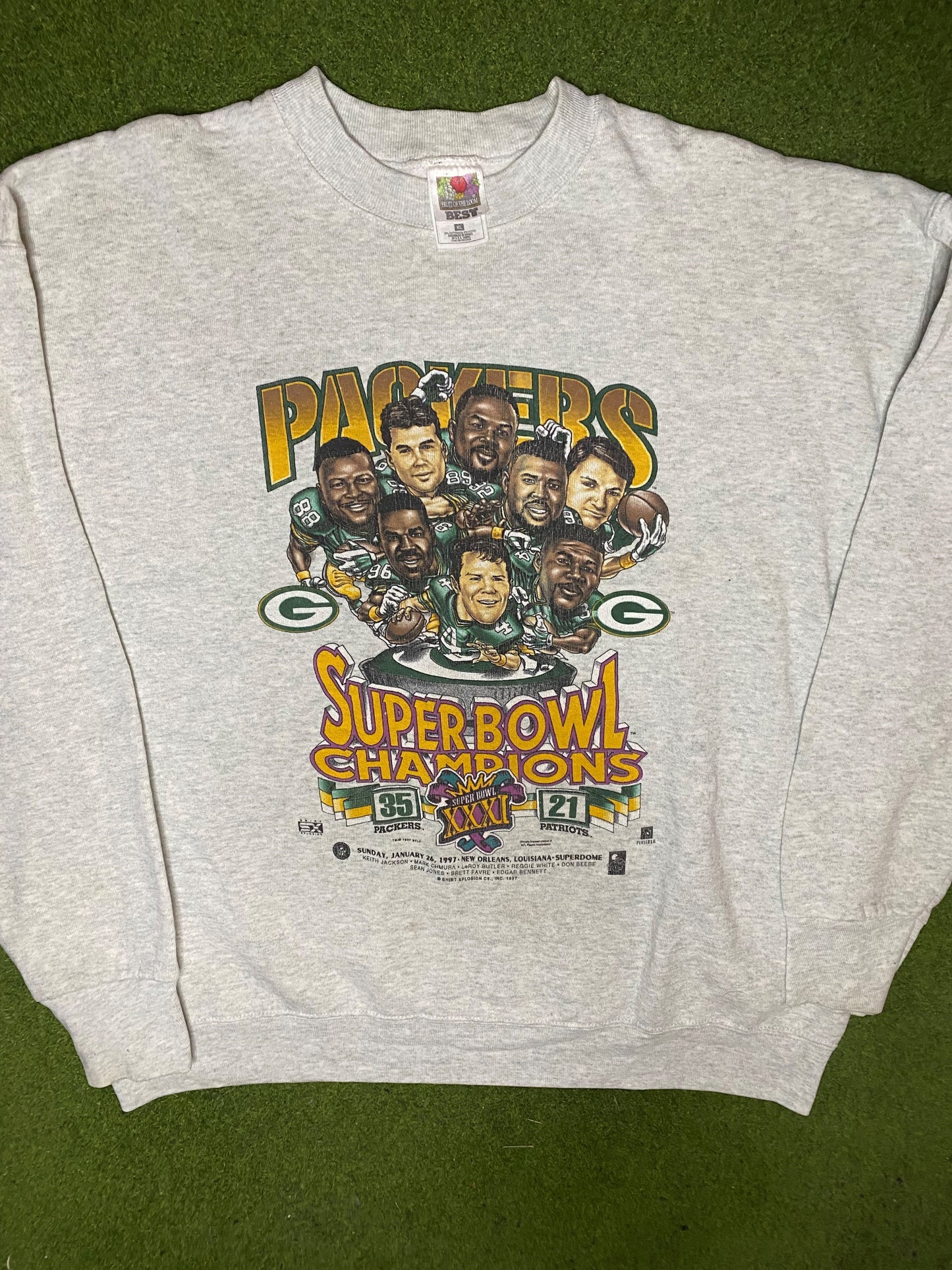 1997 Green Bay Packers - Super Bowl Champion Roster Caricature - Vintage NFL Sweatshirt (XL) - Gametime Vintage