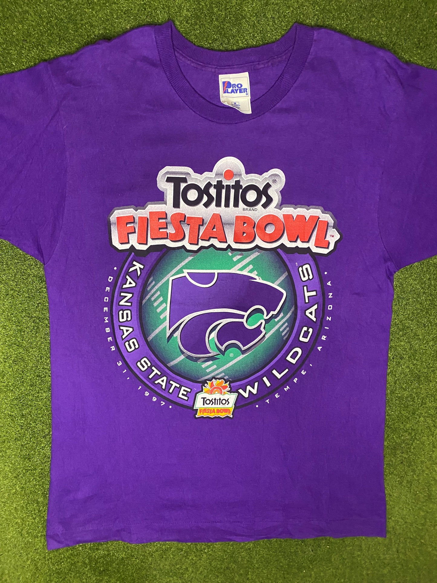 1997 Kansas State Wildcats - Tostitos Fiesta Bowl - Vintage College T-Shirt (Medium) - Gametime Vintage