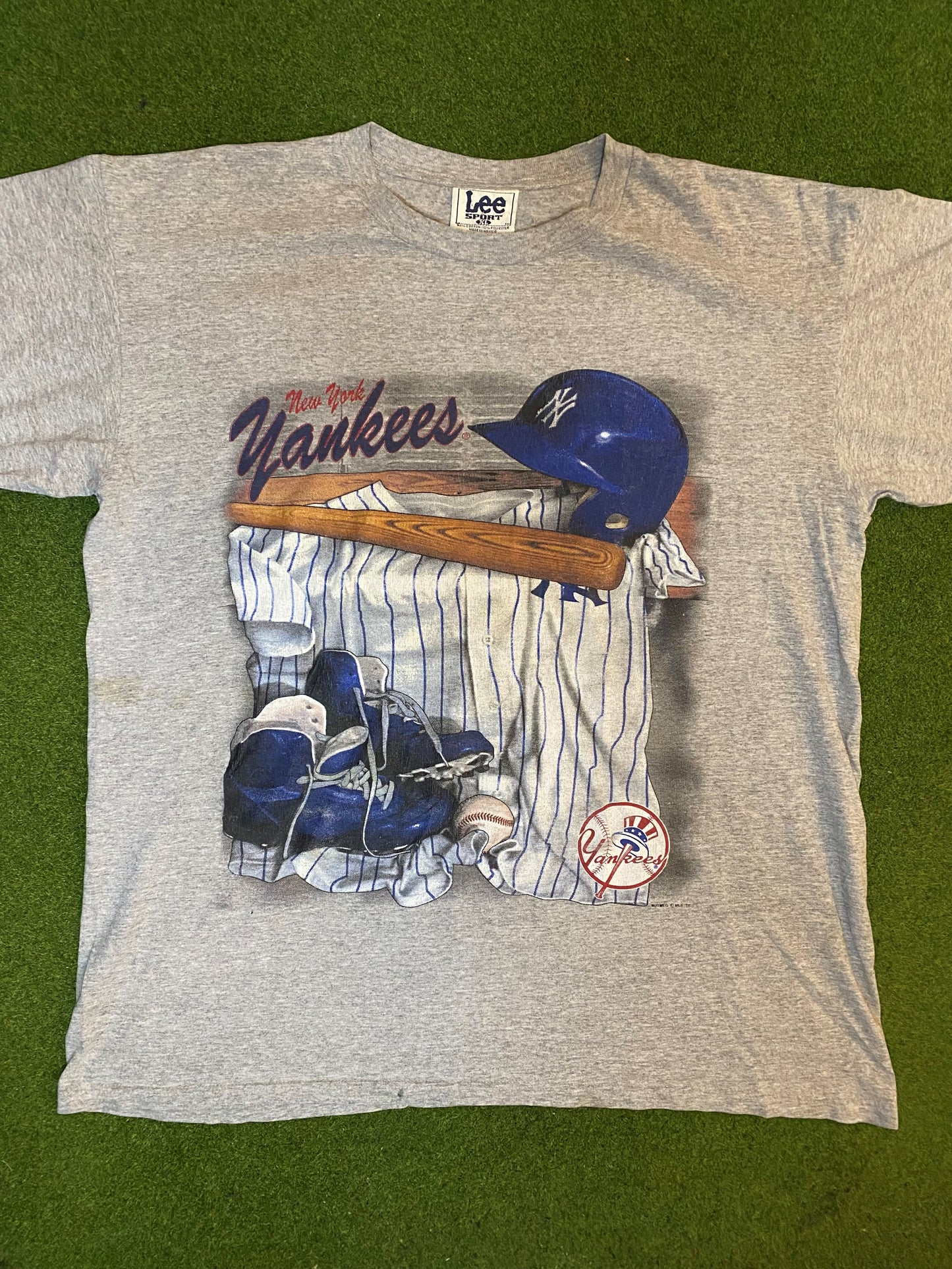 1997 New York Yankees - Vintage MLB T-Shirt (XL) - Gametime Vintage