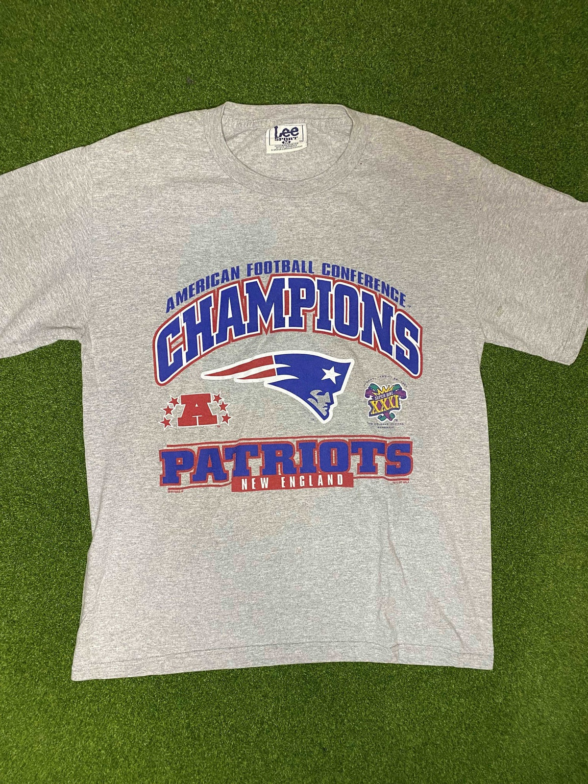 1997 New England Patriots - AFC Champs - Vintage NFL Tee Shirt (Medium) - Gametime Vintage