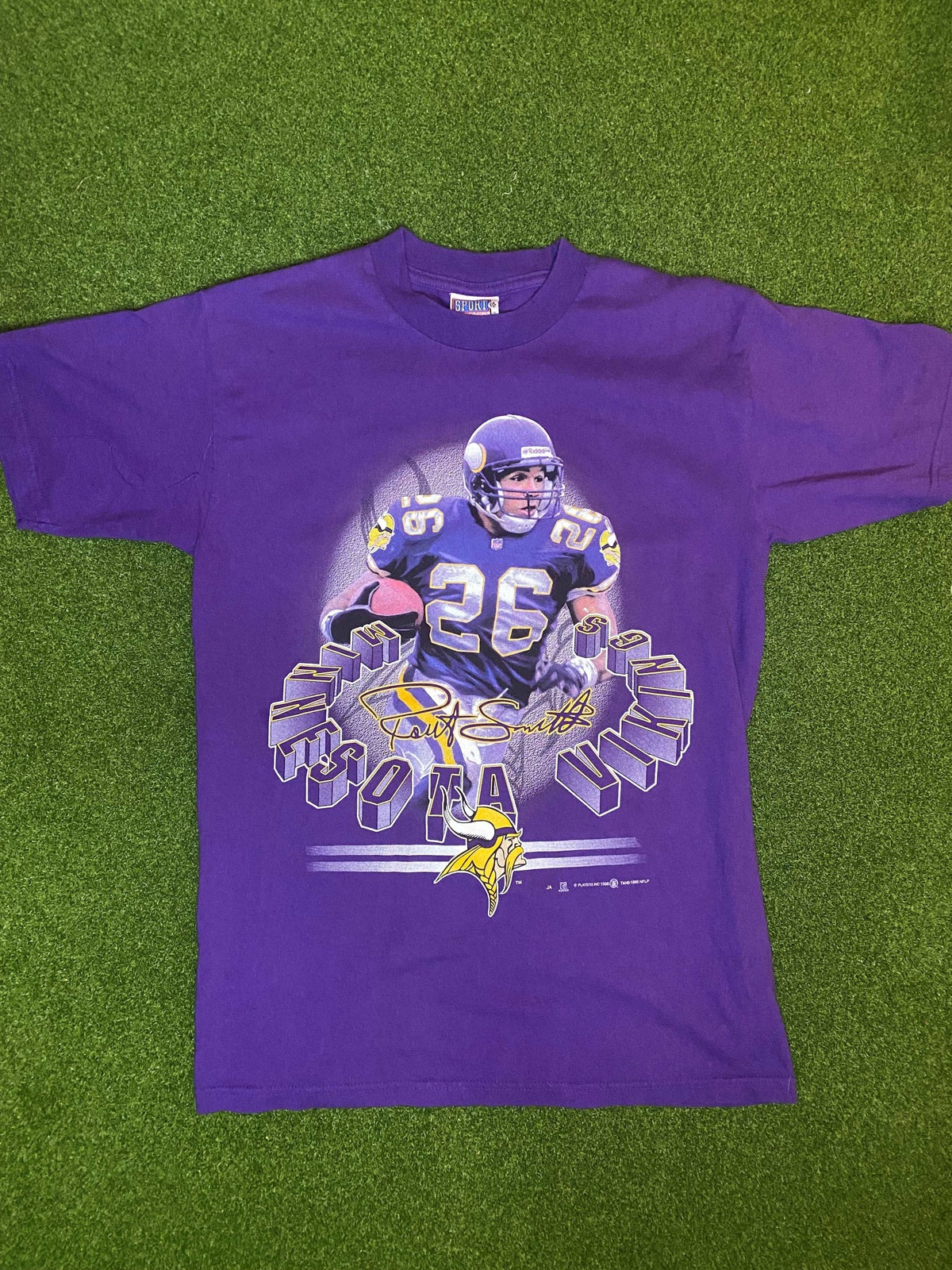 1998 Minnesota Vikings - Robert Smith - Vintage NFL Player Tee Shirt (Medium) - Gametime Vintage