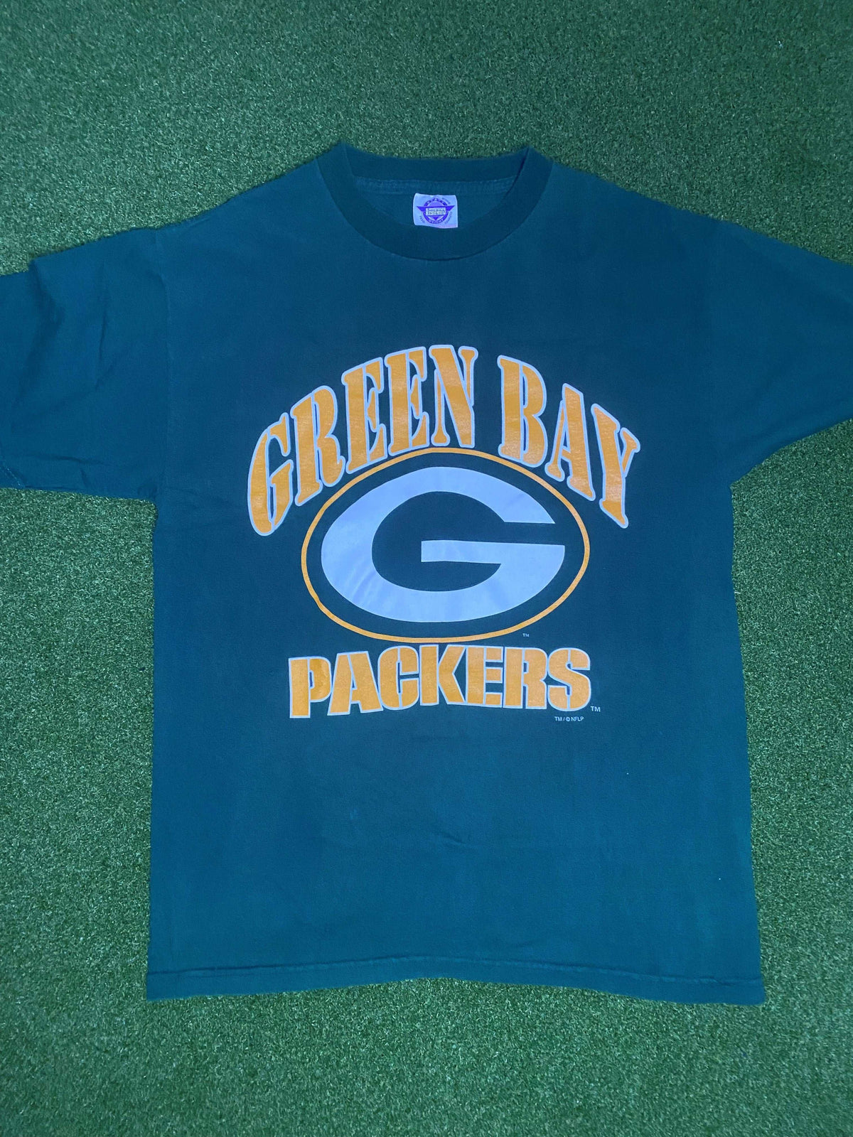 1998 Green Bay Packers - Brett Favre - Vintage NFL Player Tee Shirt Jersey (Medium) - Gametime Vintage