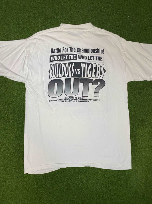 2000 HBCU - Battle for the Championship ft Alabama A&M Bulldogs and Grambling St Tigers - Vintage HBCU Tee Shirt (Large) - Gametime Vintage