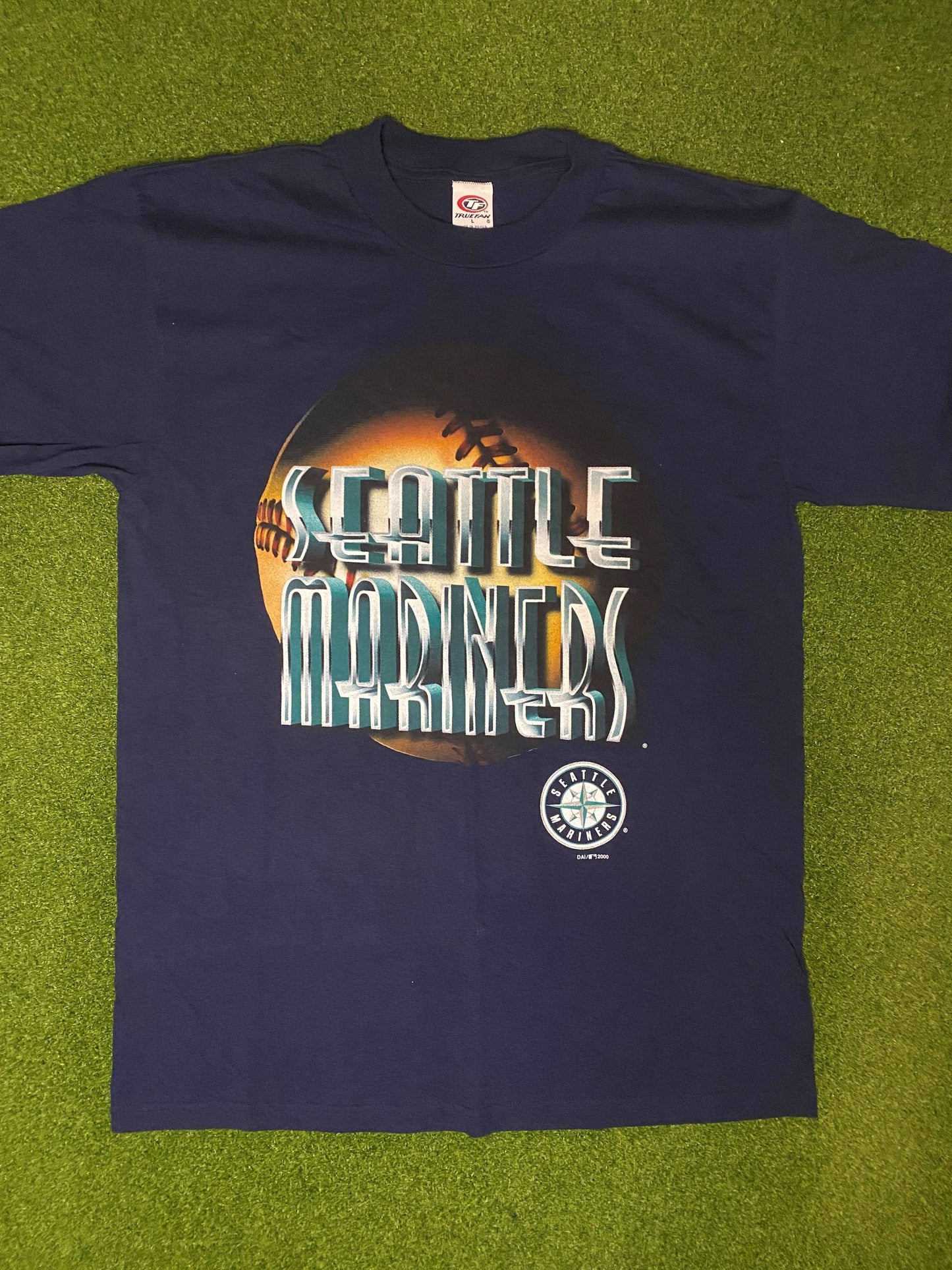 2000 Seattle Mariners - Vintage MLB Tee Shirt (Large) - Gametime Vintage